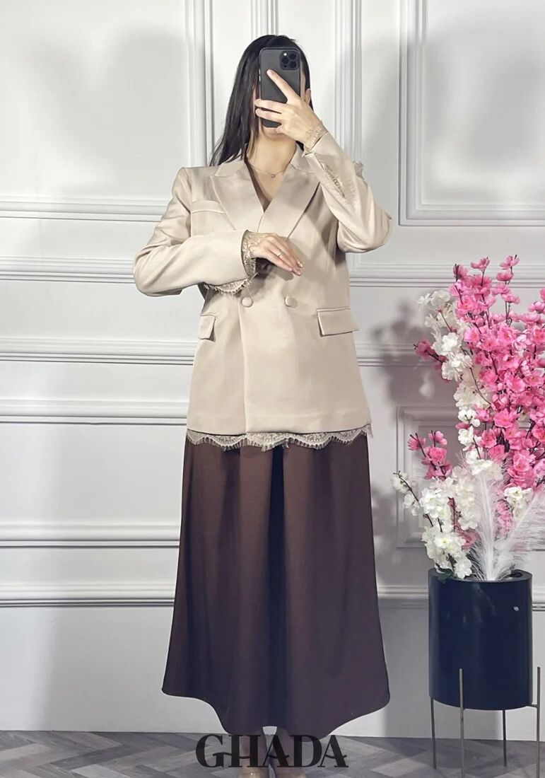 Veste Beige Avec Dentelle