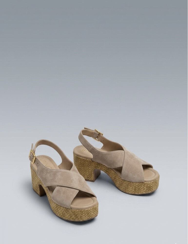 Sandales À Lanières Croisées Et Semelle En Raphia En Daim- Beige