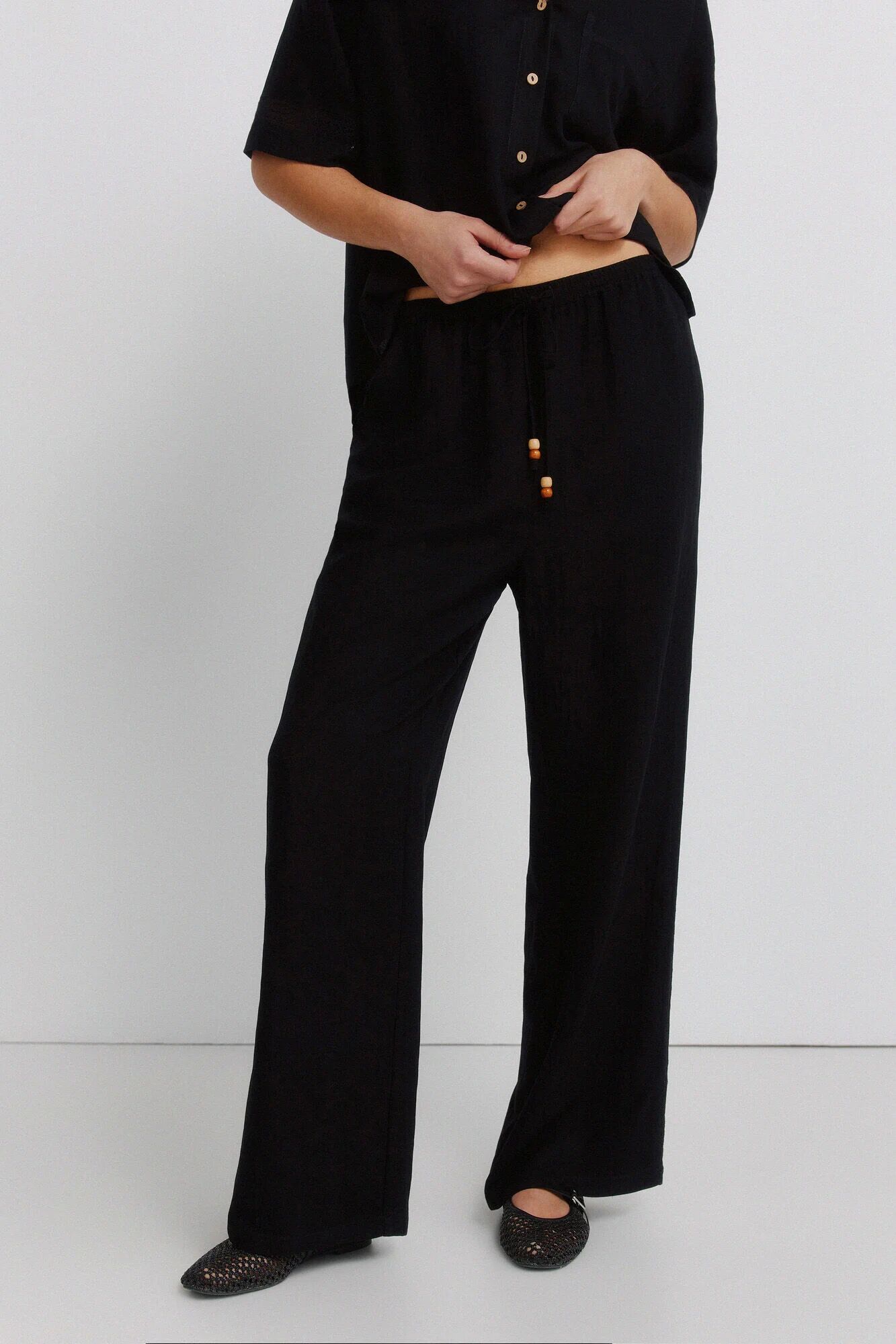 Pantalon De Sport Noir À Lacets