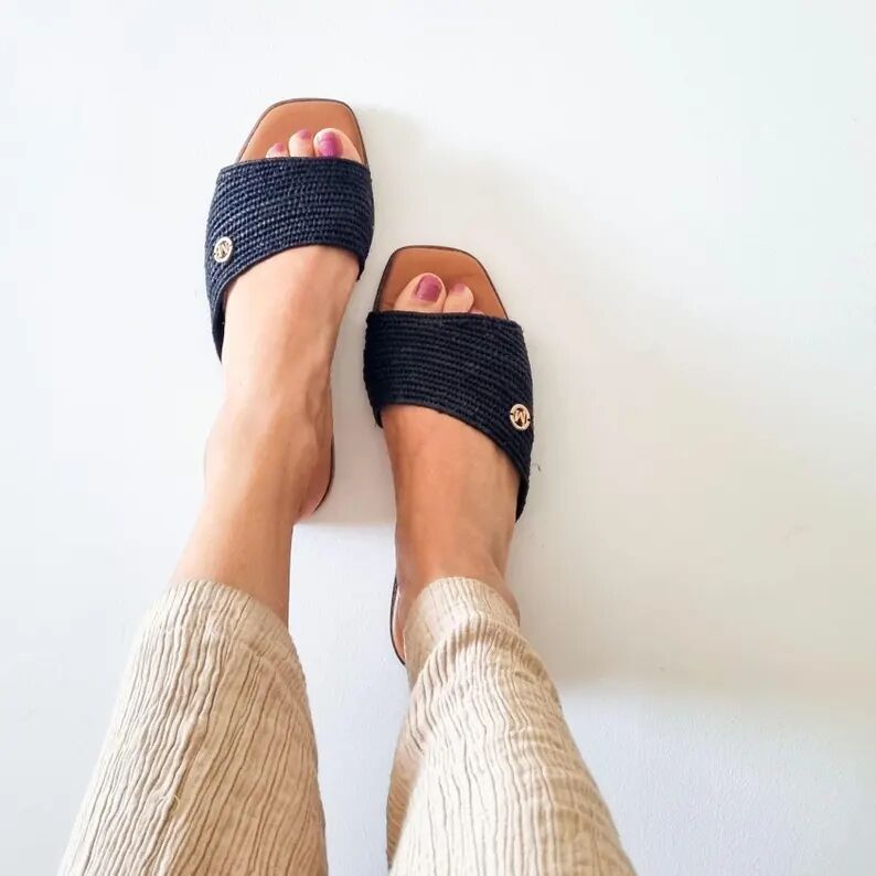 Eve Raffia Sandlas 