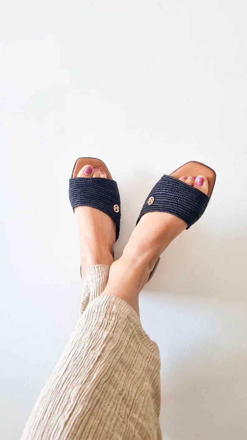 Eve Raffia Sandlas 