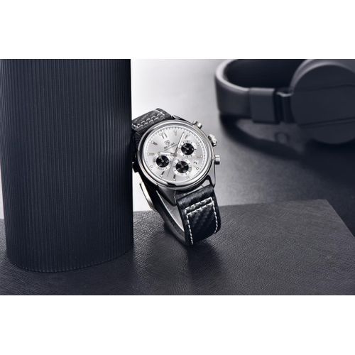 Montre-bracelet En Cuir Véritable Chronographe thumbnail 3