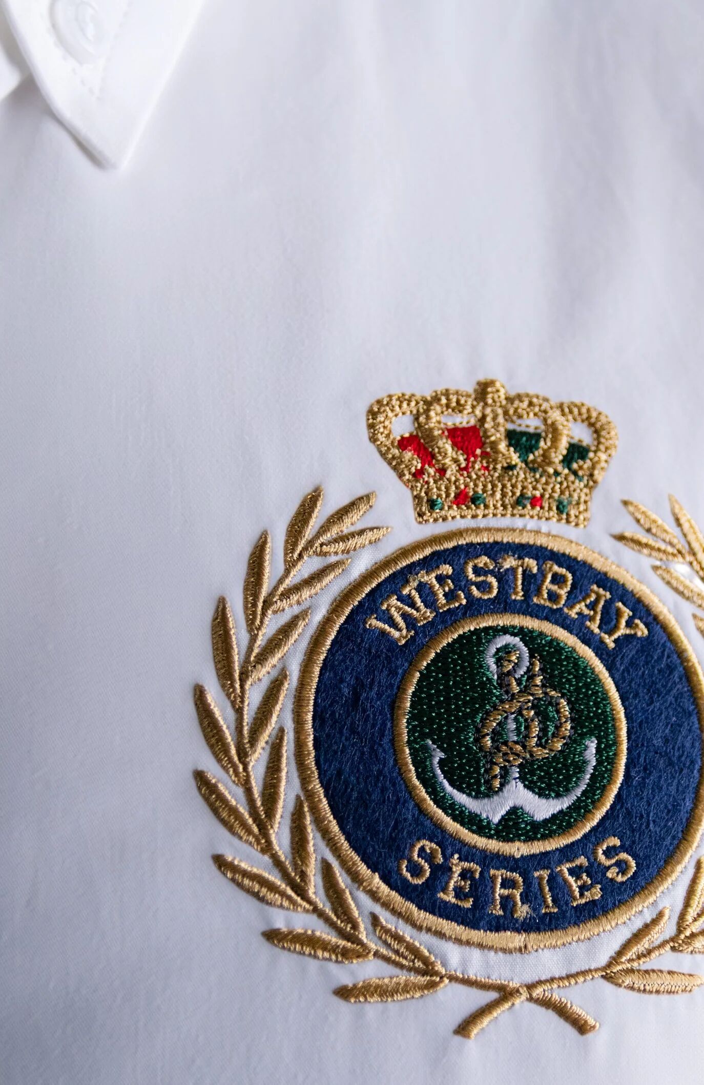 Chemise Crest thumbnail 3