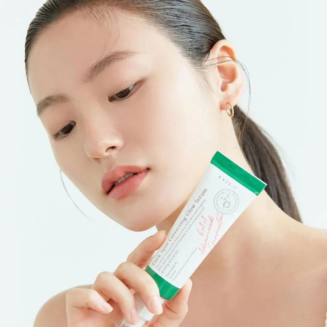 Dark Spot Correcting Glow Serum - Sérum Éclat Correcteur De Taches Brunes thumbnail 4
