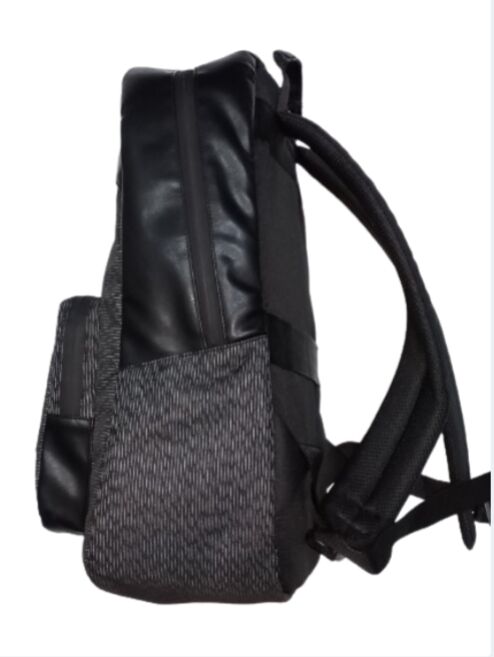 Sac À Dos Semi Cuir 3 Poches 2 Gm / 1pt Tetrix Réf. 0701