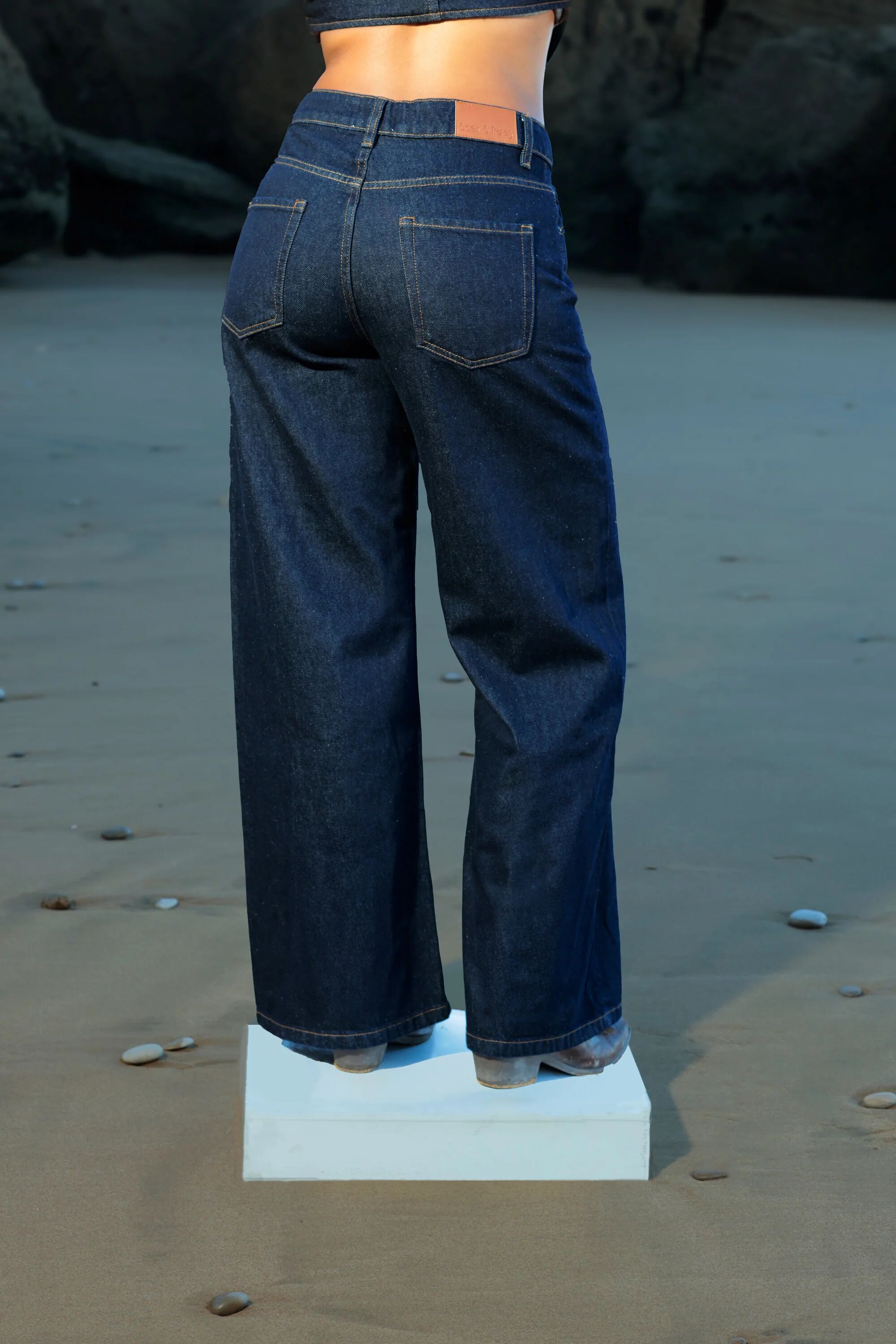 Le Wide Leg thumbnail 2