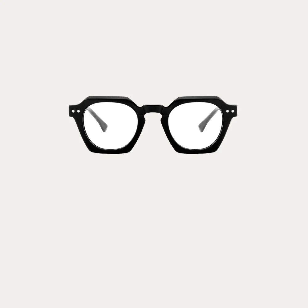 Elio thumbnail 1