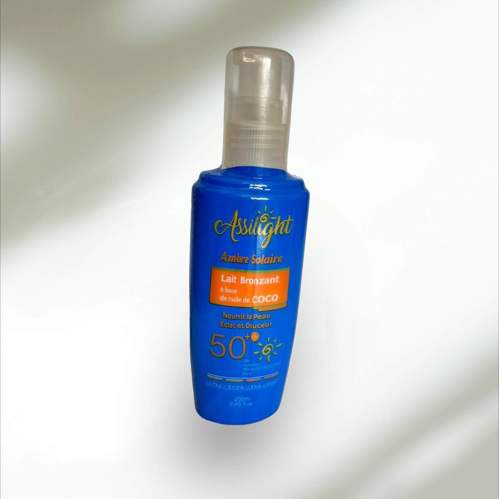 Assilght Ambre Solaire Lait Bronzant À La Noix De Coco Spf 50+