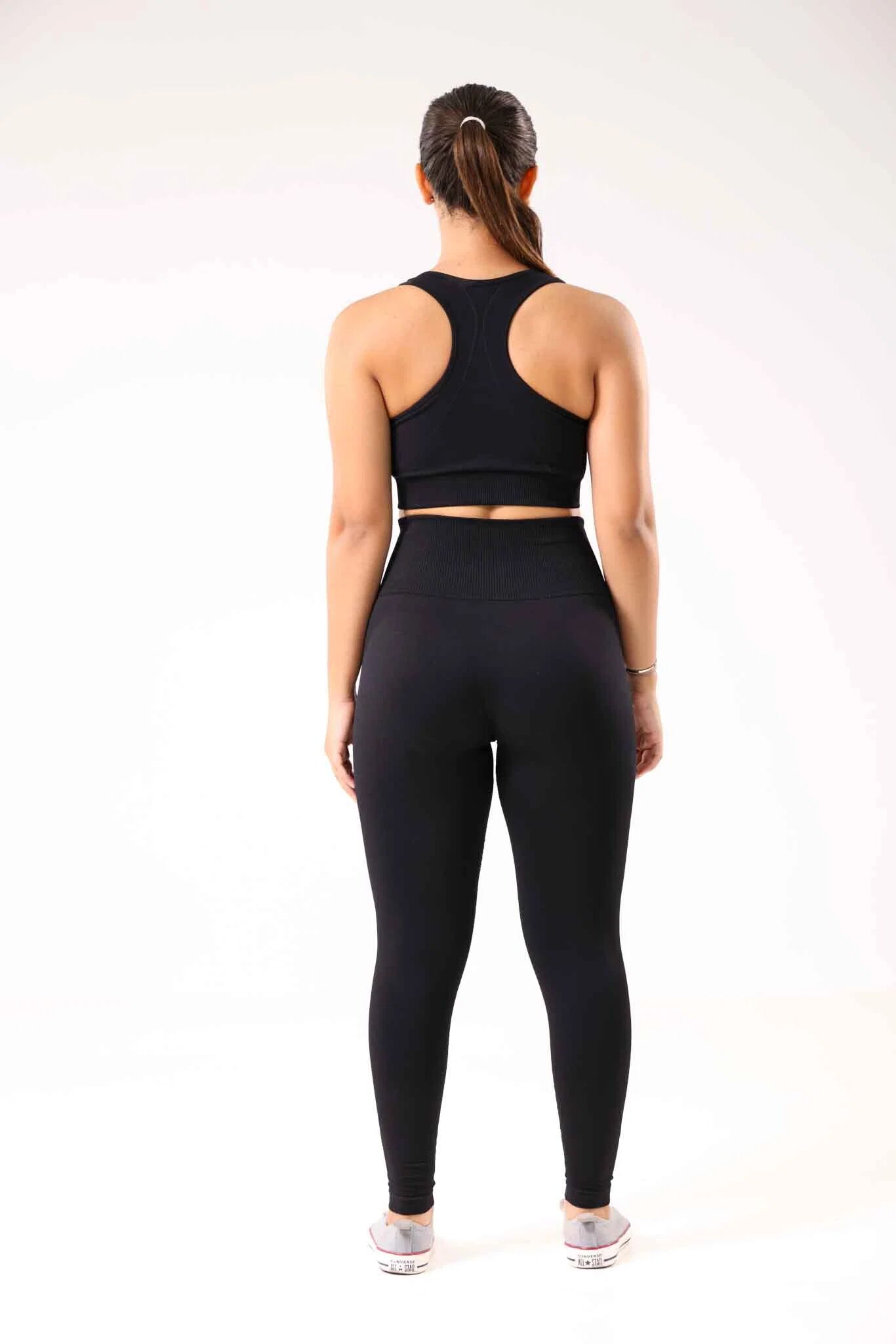 Ensemble de sport  thumbnail 3