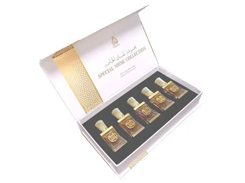 Coffret Collection Spéciale Luxe Compose De Cinq Flacons De Musc Oriental 5x 12 Ml