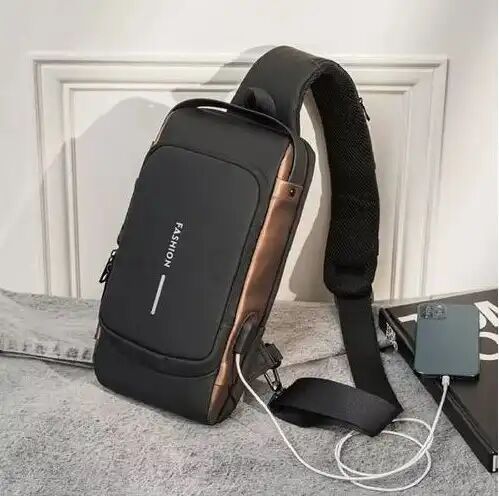 Sacoche Bandoulière Anti-vol Avec Port Usb Et Serrure À Code thumbnail 4