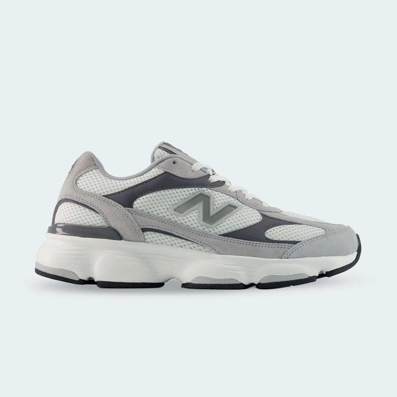 New Balance 603