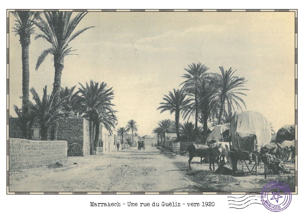 Affiche d'une vue ancienne de Marrakech - Une rue du Guéliz - vers 1920 - reproduction