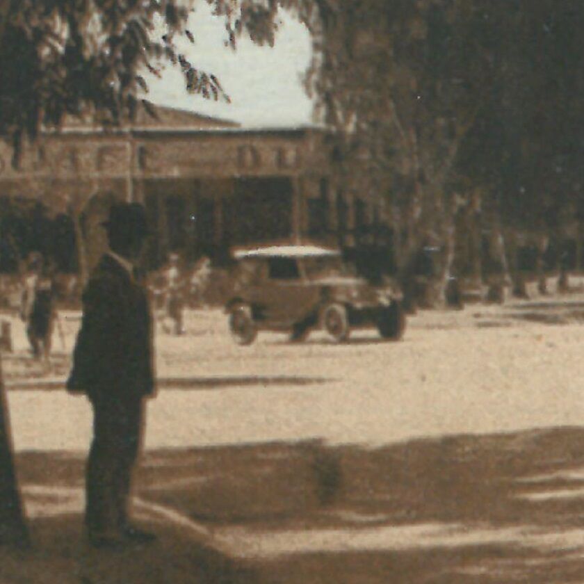 Affiche d'une vue ancienne de Marrakech - Rond point central au Guéliz - 1911 - reproduction thumbnail 3