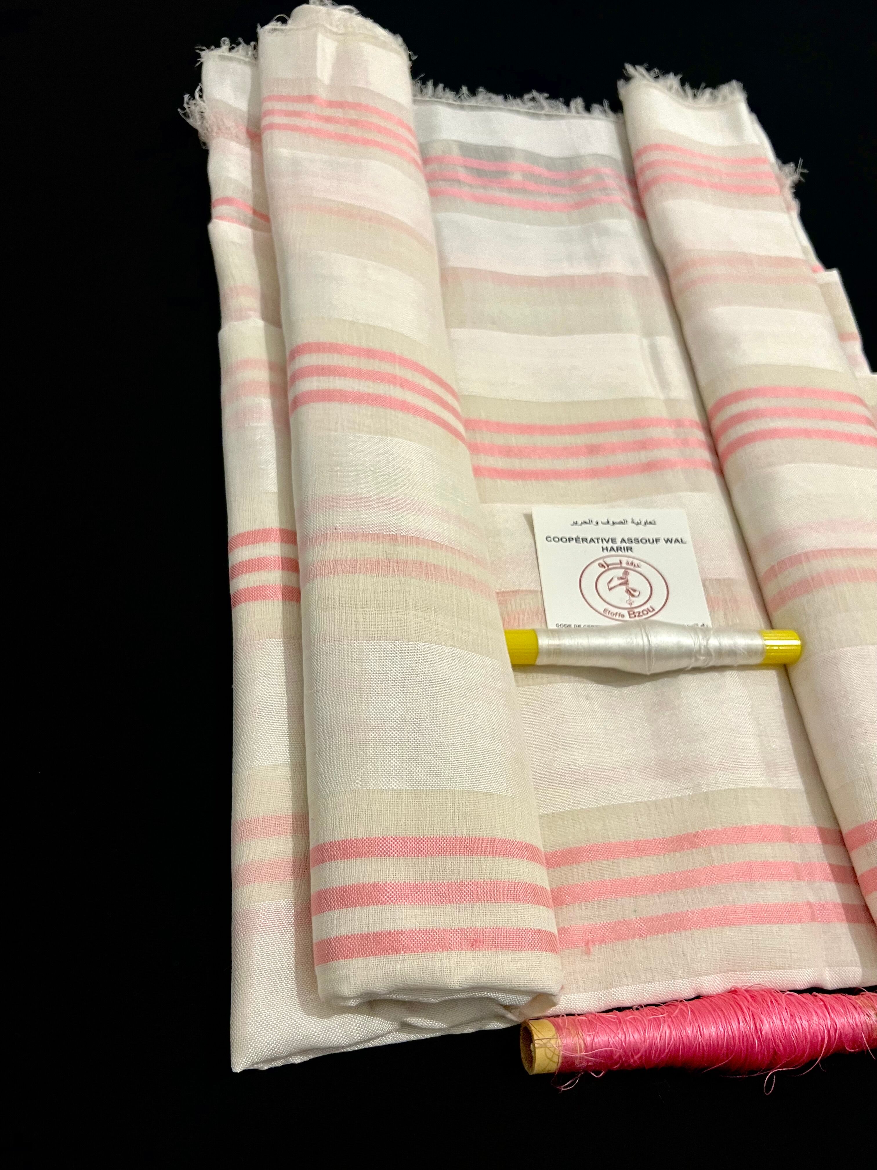 Tissu Bzioui en laine et soie