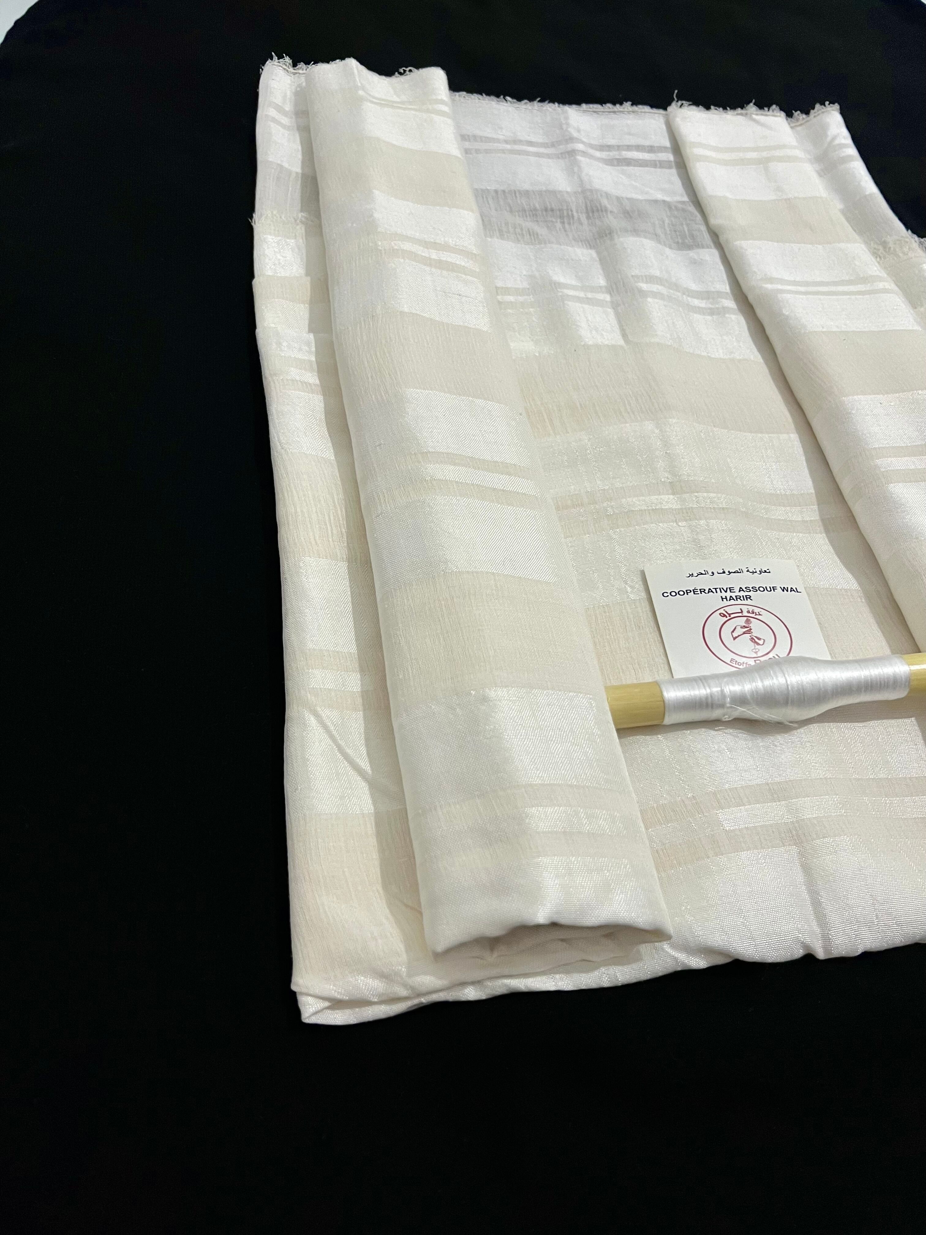 Tissu Bzioui en laine et soie 