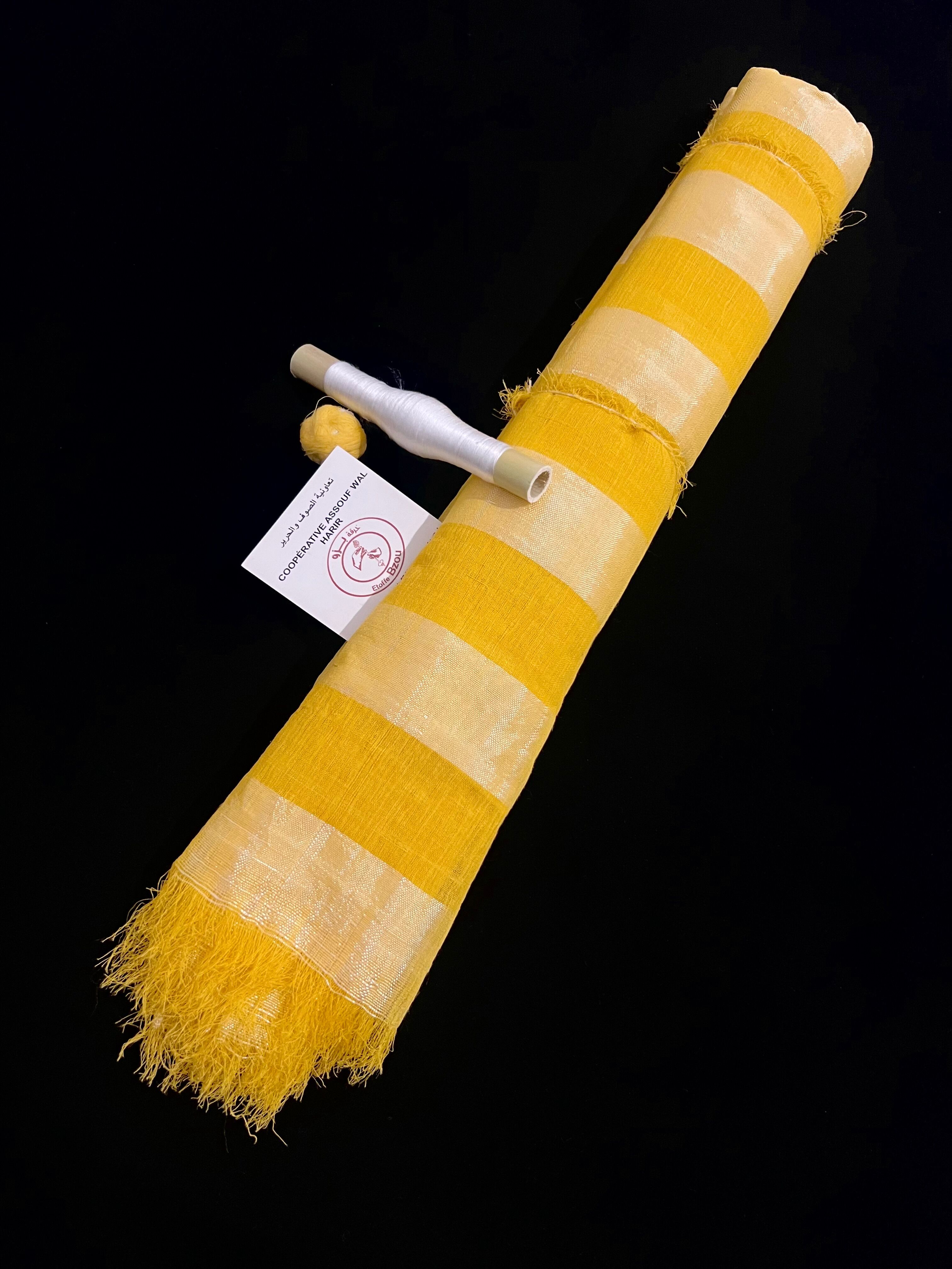 Tissu Bzioui classique – Jaune éclat & soie blanche