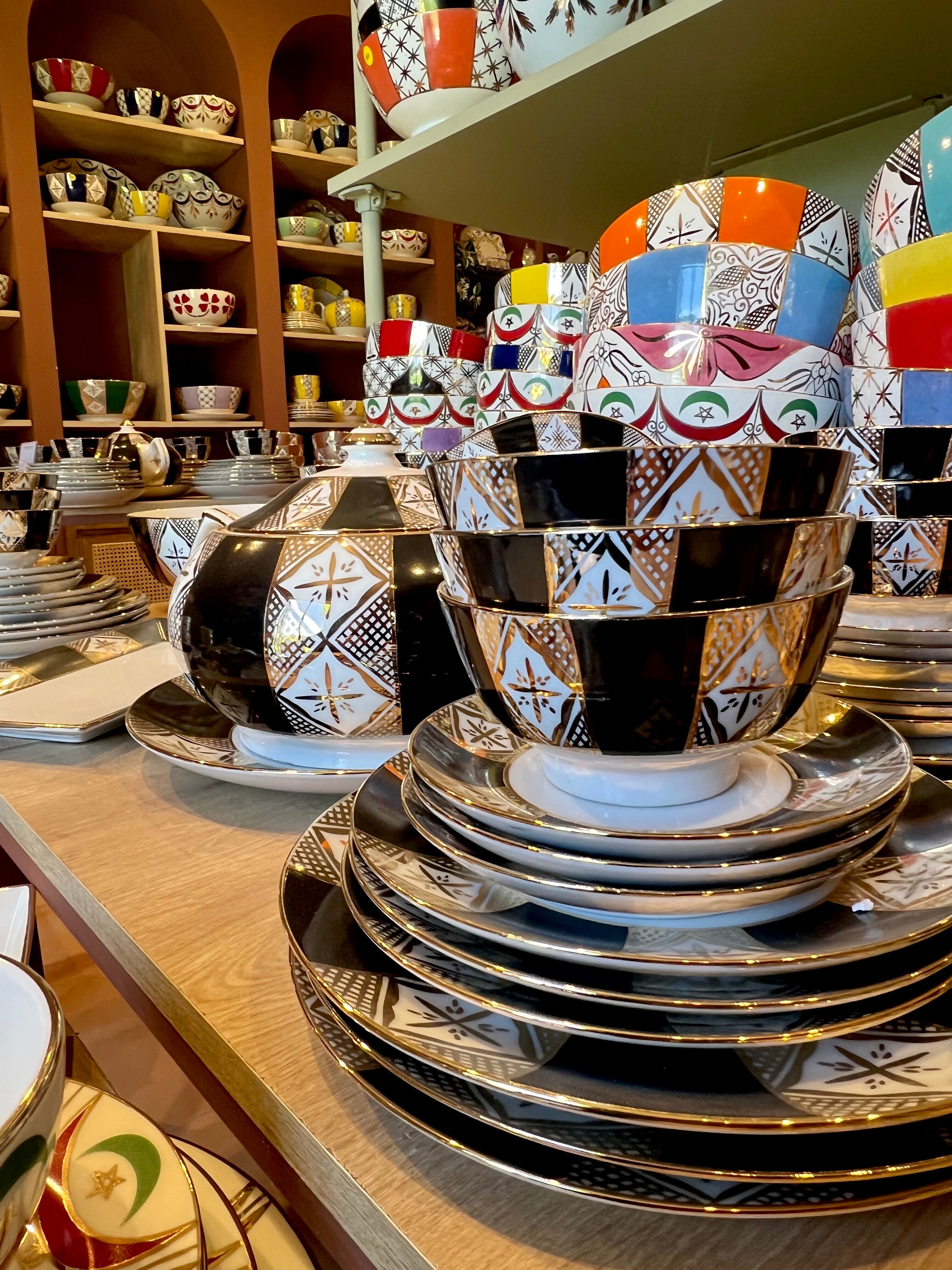 Service 50 pièces grand décor Black