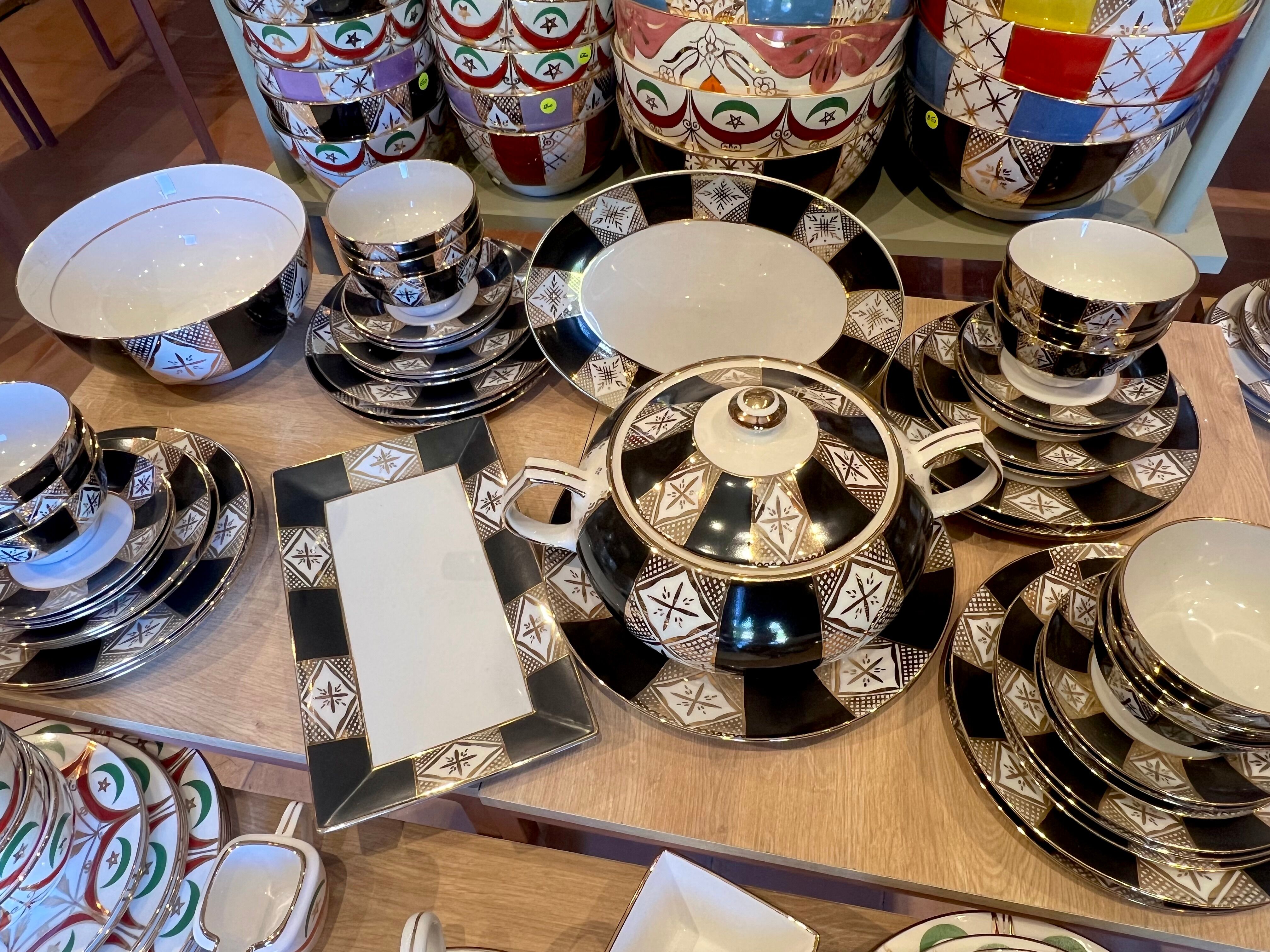 Service 50 pièces grand décor Black thumbnail 3