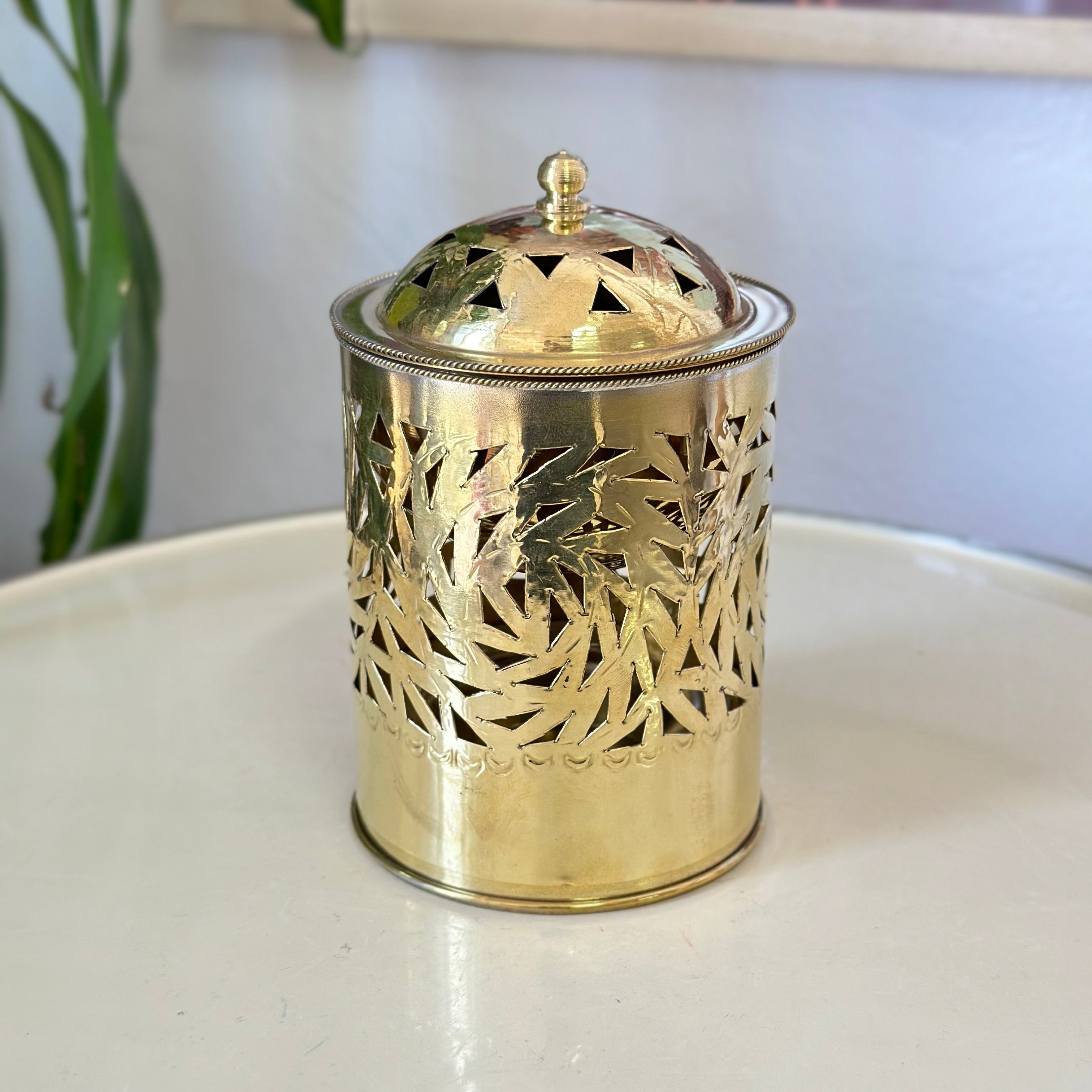 Mbikhra en cuivre dorée 2 thumbnail 4