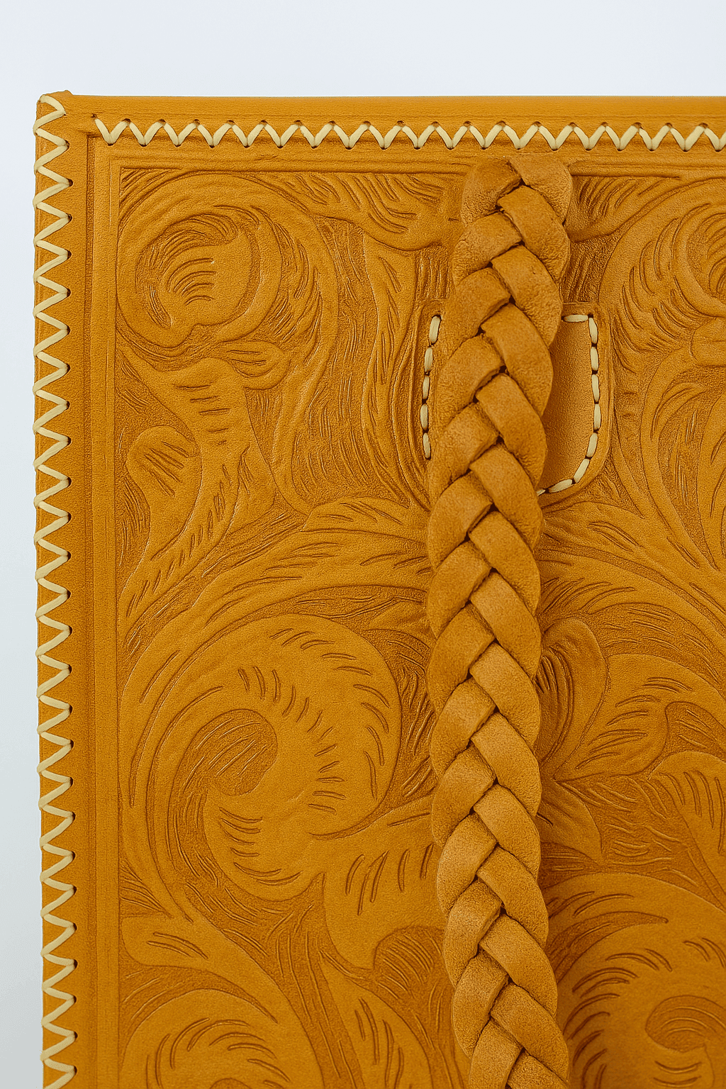 Sac fourre-tout en cuir fabriqué à la main - Conception artisanale marocaine thumbnail 3