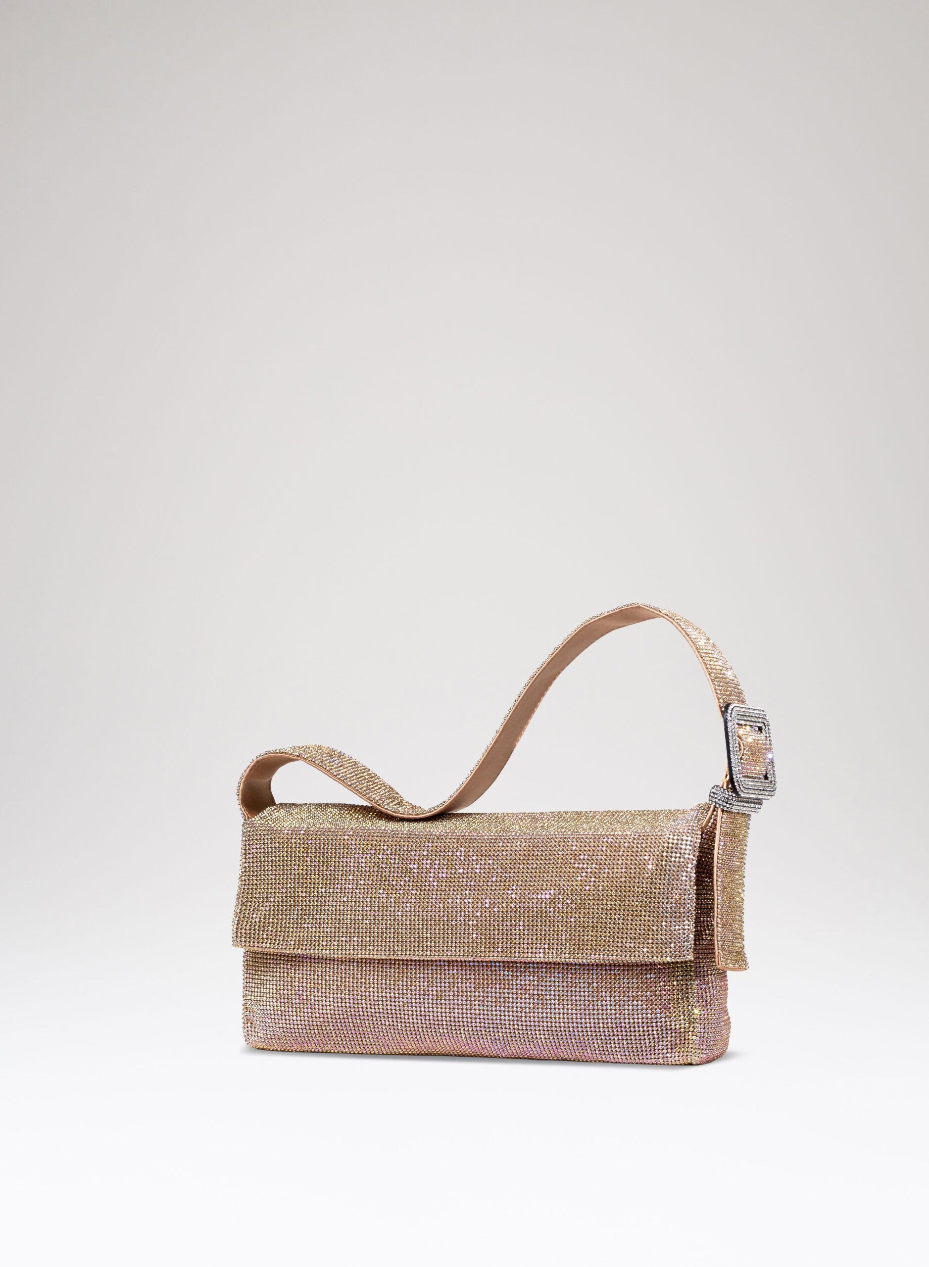 Vitty La Grande – Golden Gun