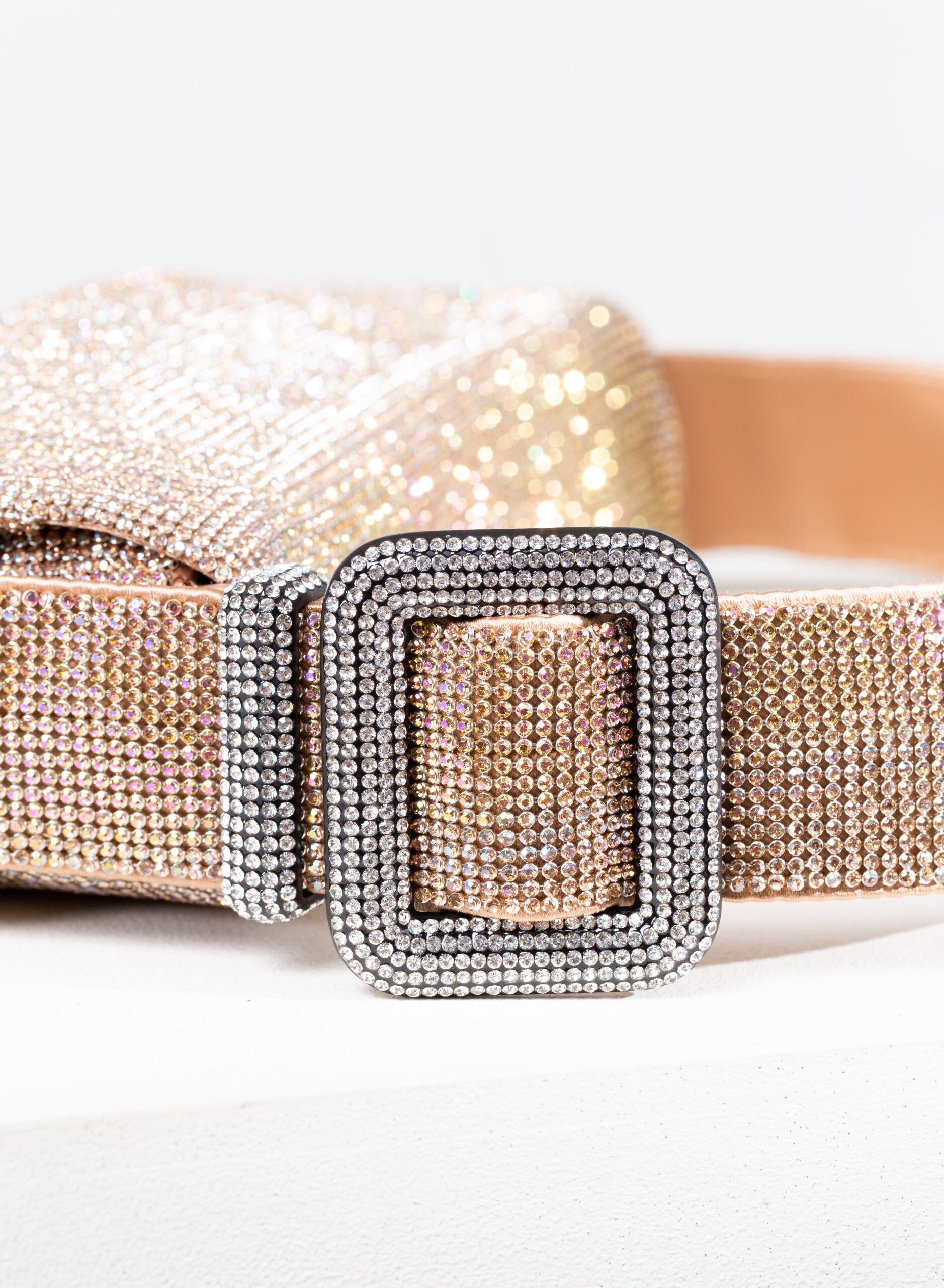 Vitty La Grande – Golden Gun thumbnail 4