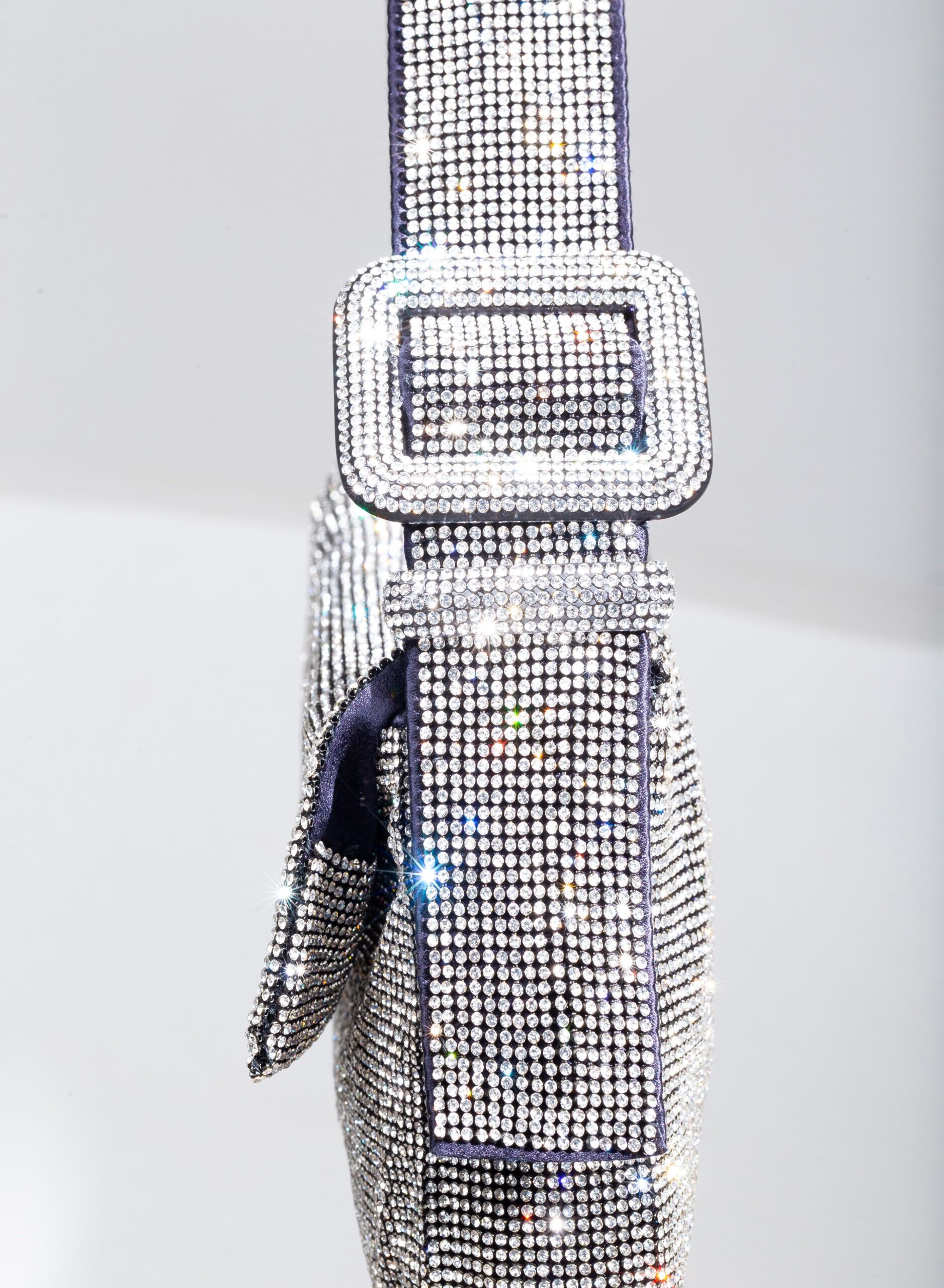 VITTY LA GRANDE-THE WORLD IS NOT ENOUGH thumbnail 4