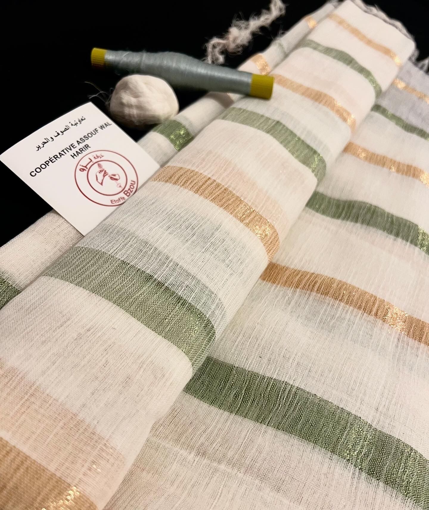 Tissu Bzioui En Laine thumbnail 6