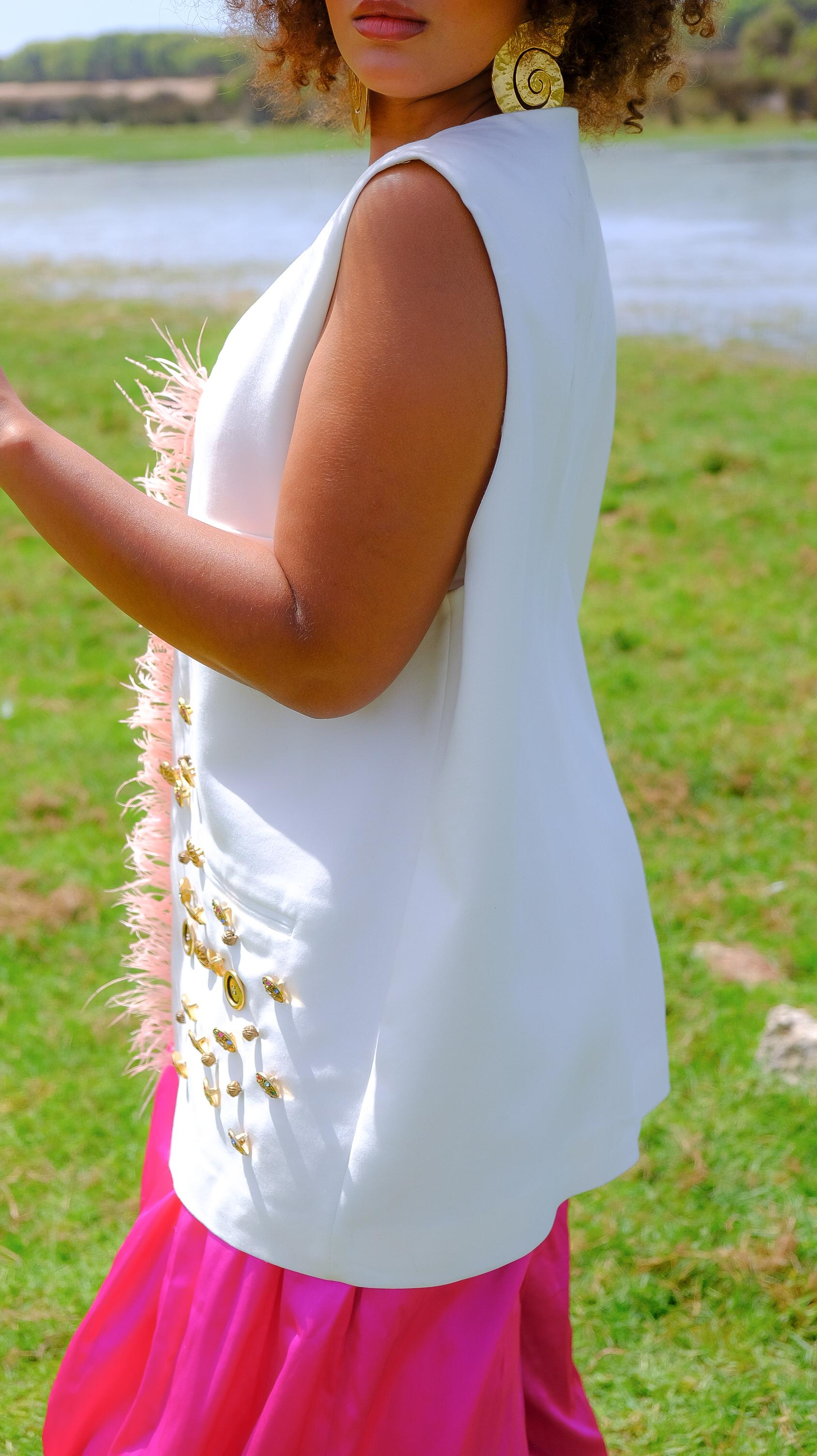 Églantine Rosée — Gilet Avec Détails De Fourrure Saumon