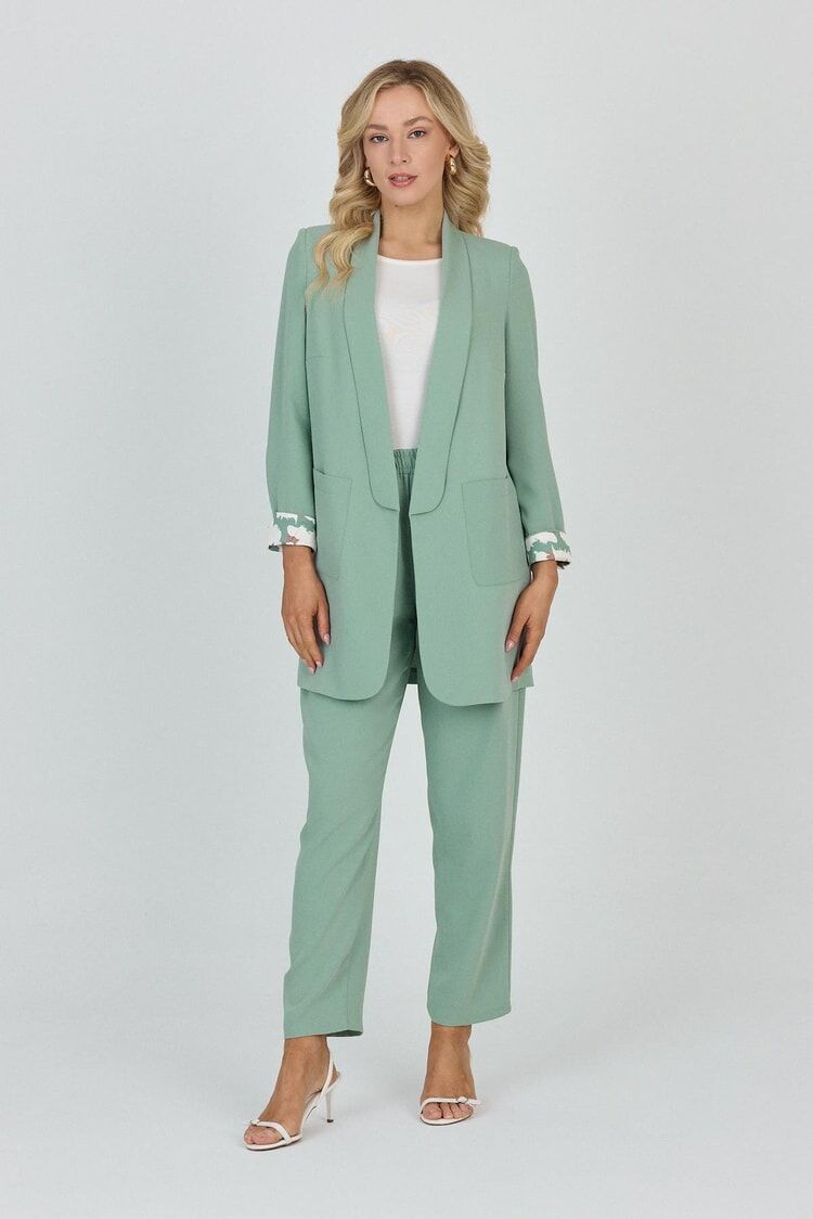 Ensemble veste et pantalon avec détail de poche