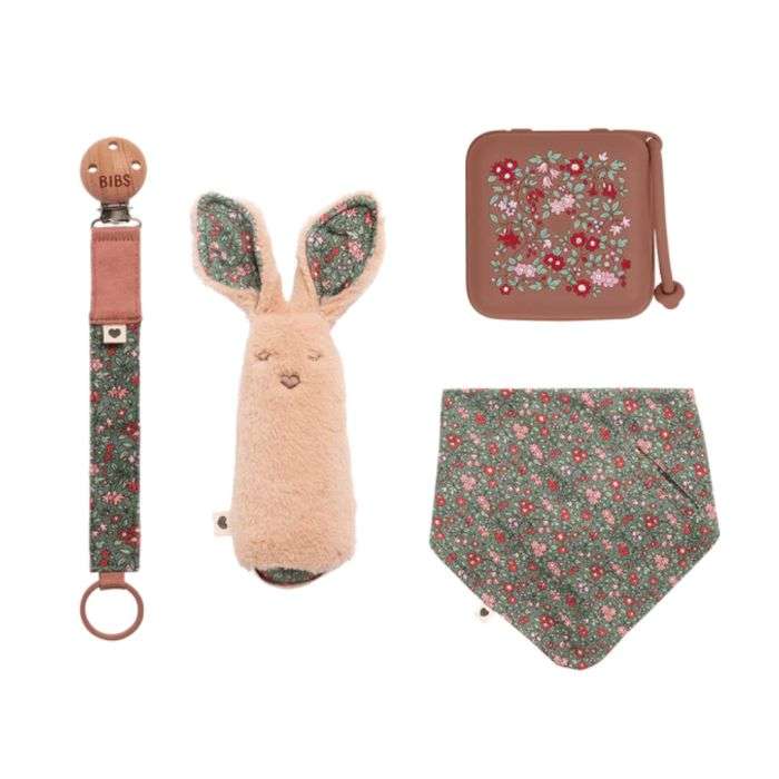 Liberty – Coffret Cadeau Essentiel Bébé Noël Chamomile Lawn Woodchuck