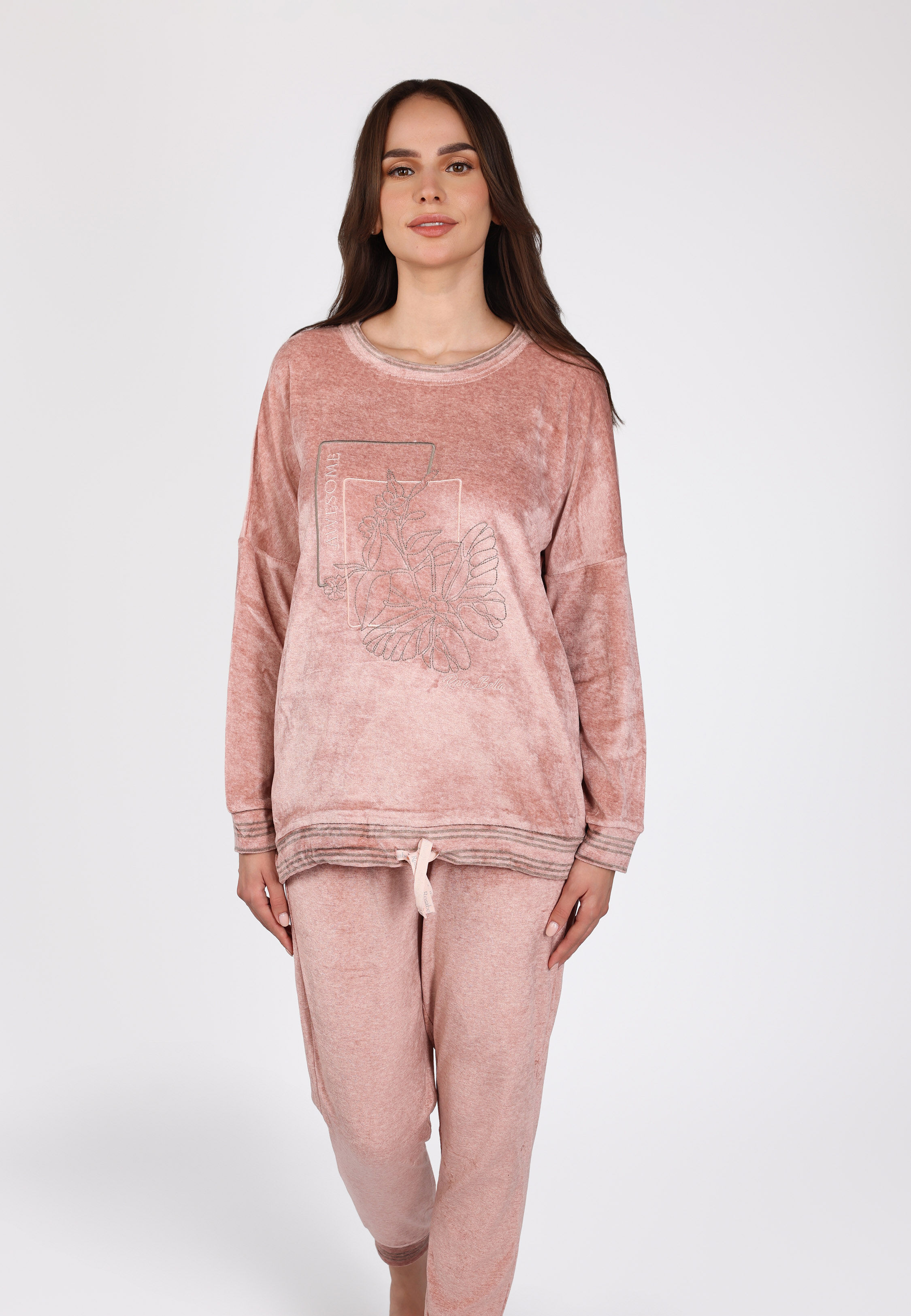 Pyjama rose à motif brodé - Collection La Douceur d’hiver