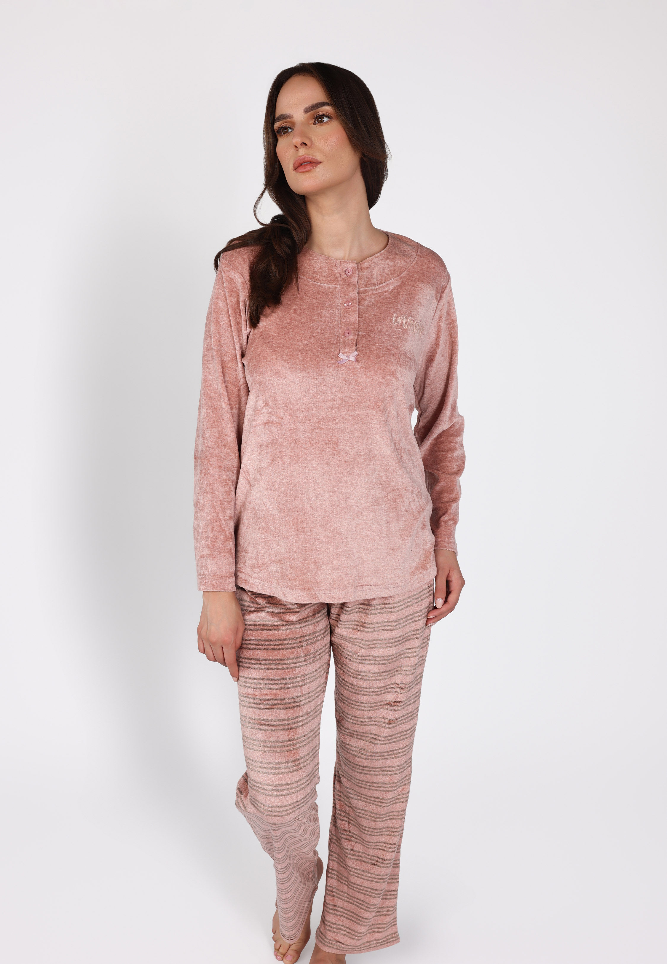Ensemble pyjama rose à col boutonné | Collection La Douceur d’Hiver