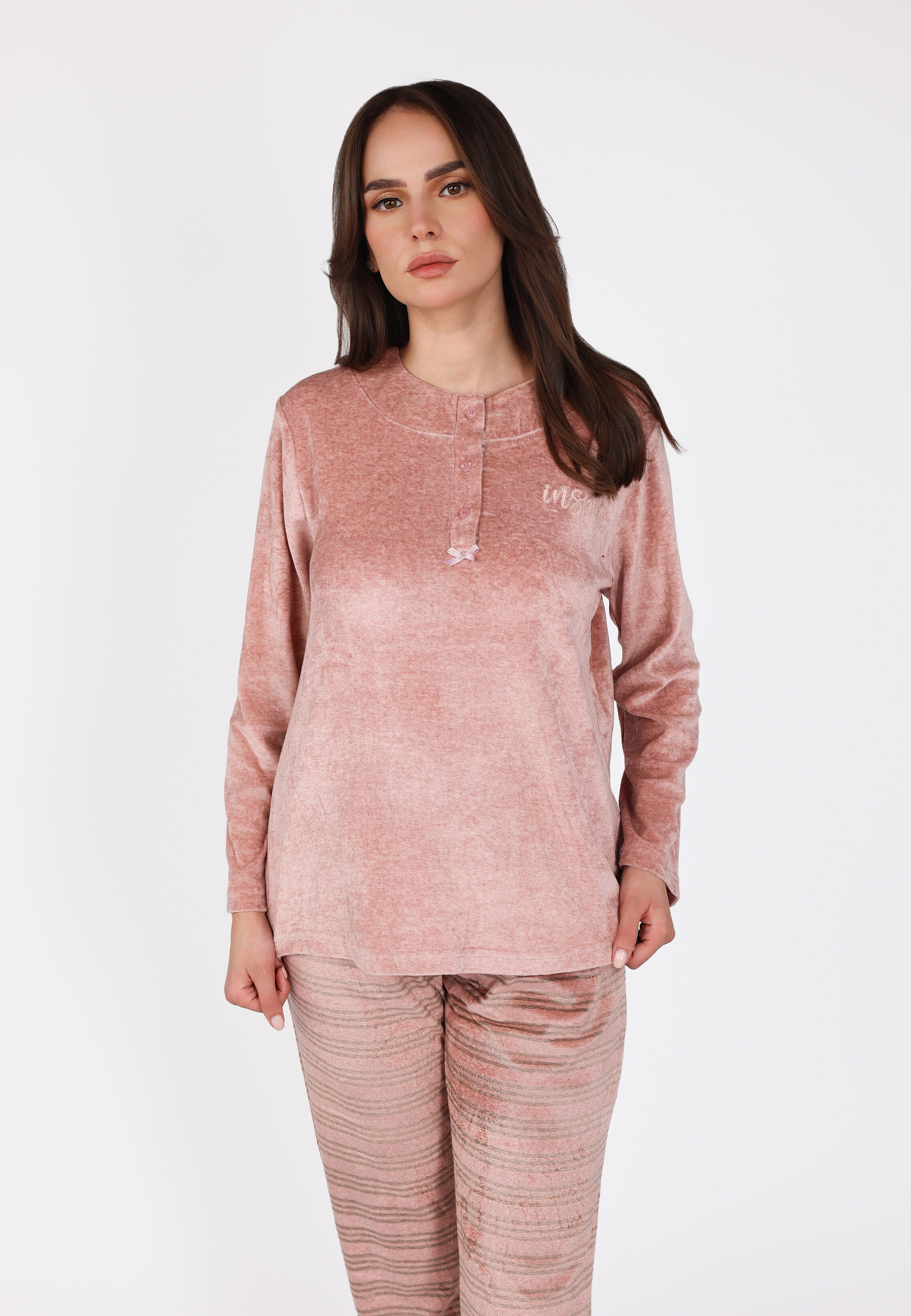 Ensemble pyjama rose à col boutonné | Collection La Douceur d’Hiver