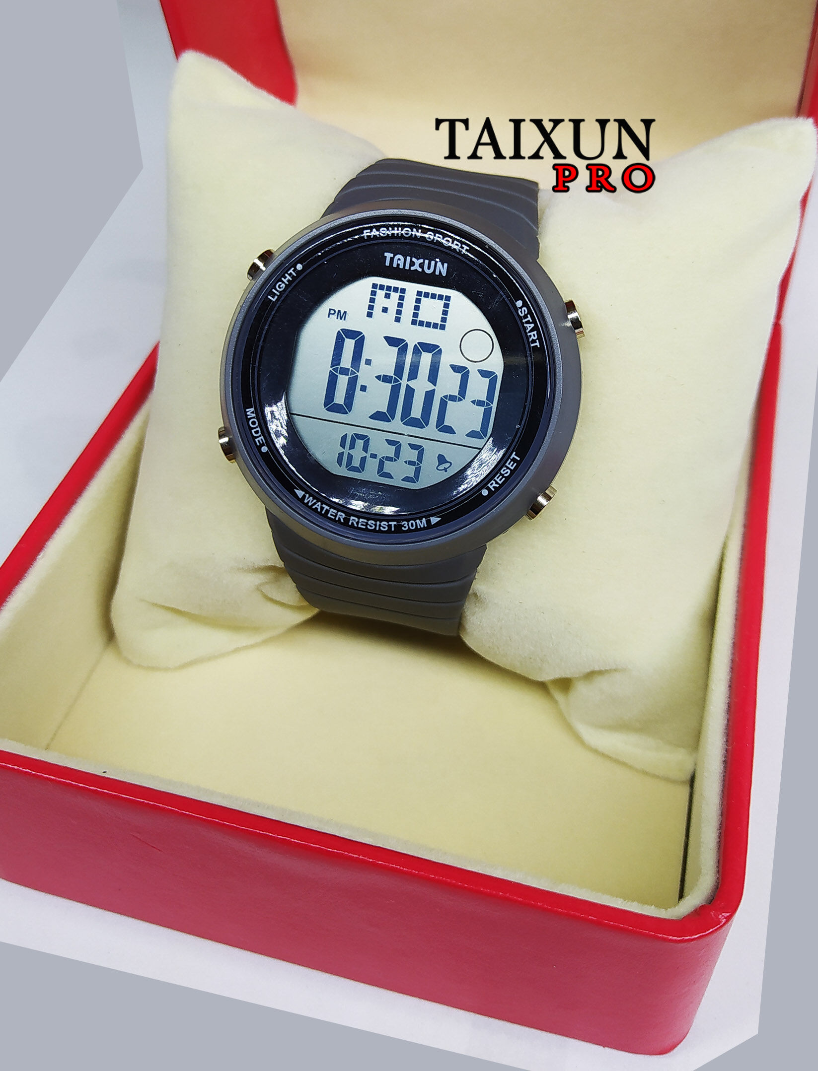 New Montre Sport Élégante Numérique Multifonction Water-Résistant 30m Gris