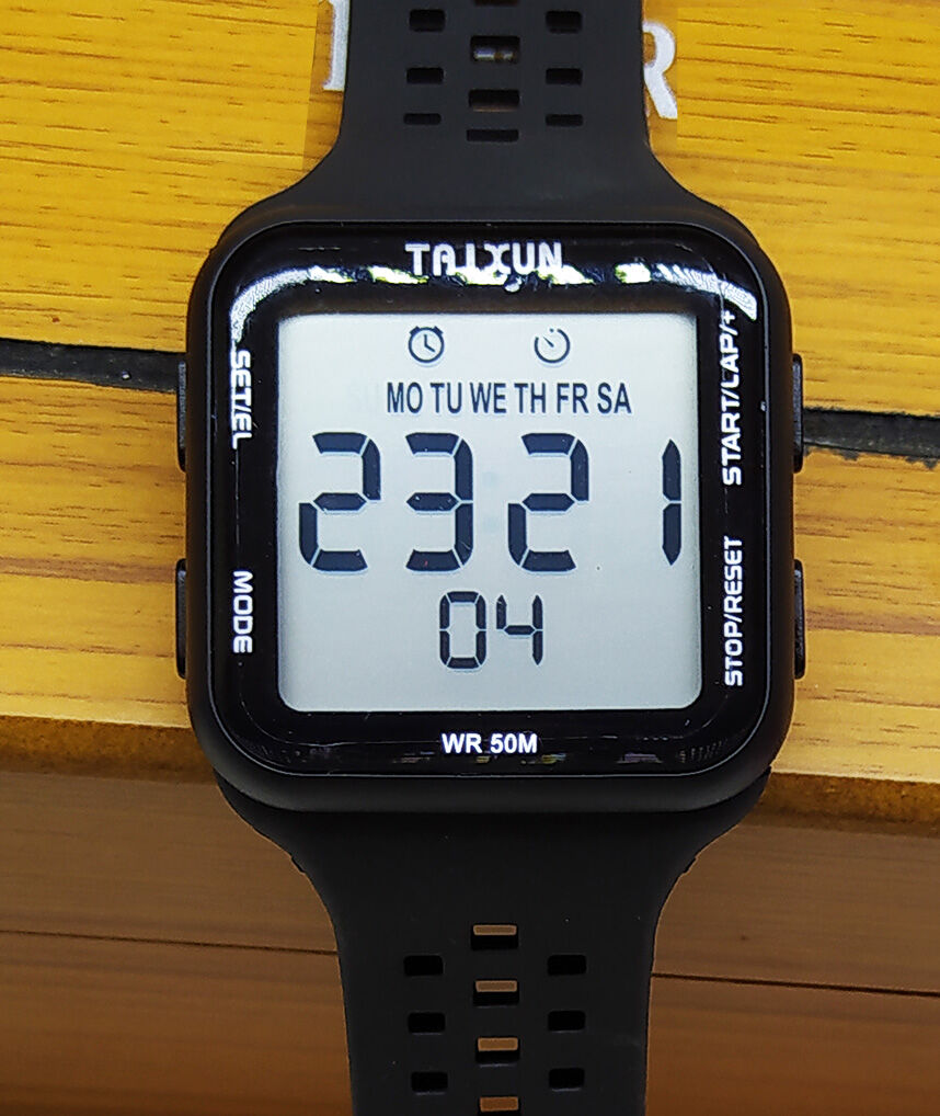 Montre Sports Élégante Numérique Lumineux Multifonction Water-Résiste  thumbnail 3