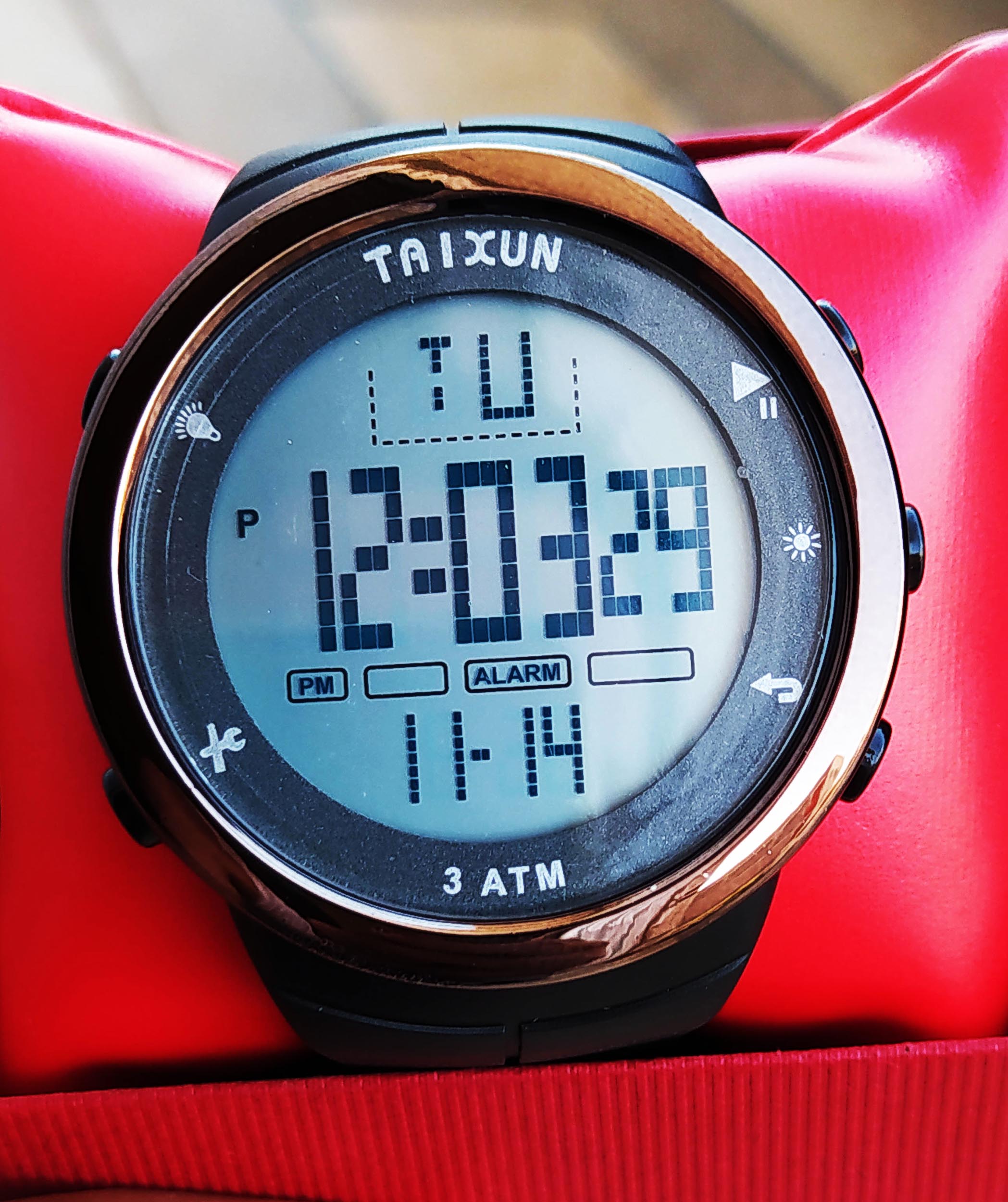 Montre Sport élégante Numérique Lumineux Multifonction water-résistant NM 526341