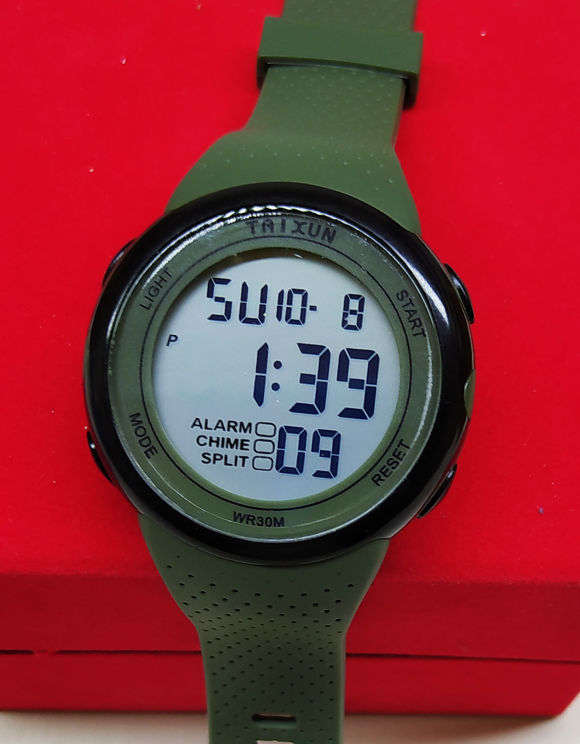 Montre Sport Élégante - Numérique - Résistante à l'eau - Vert Militaire