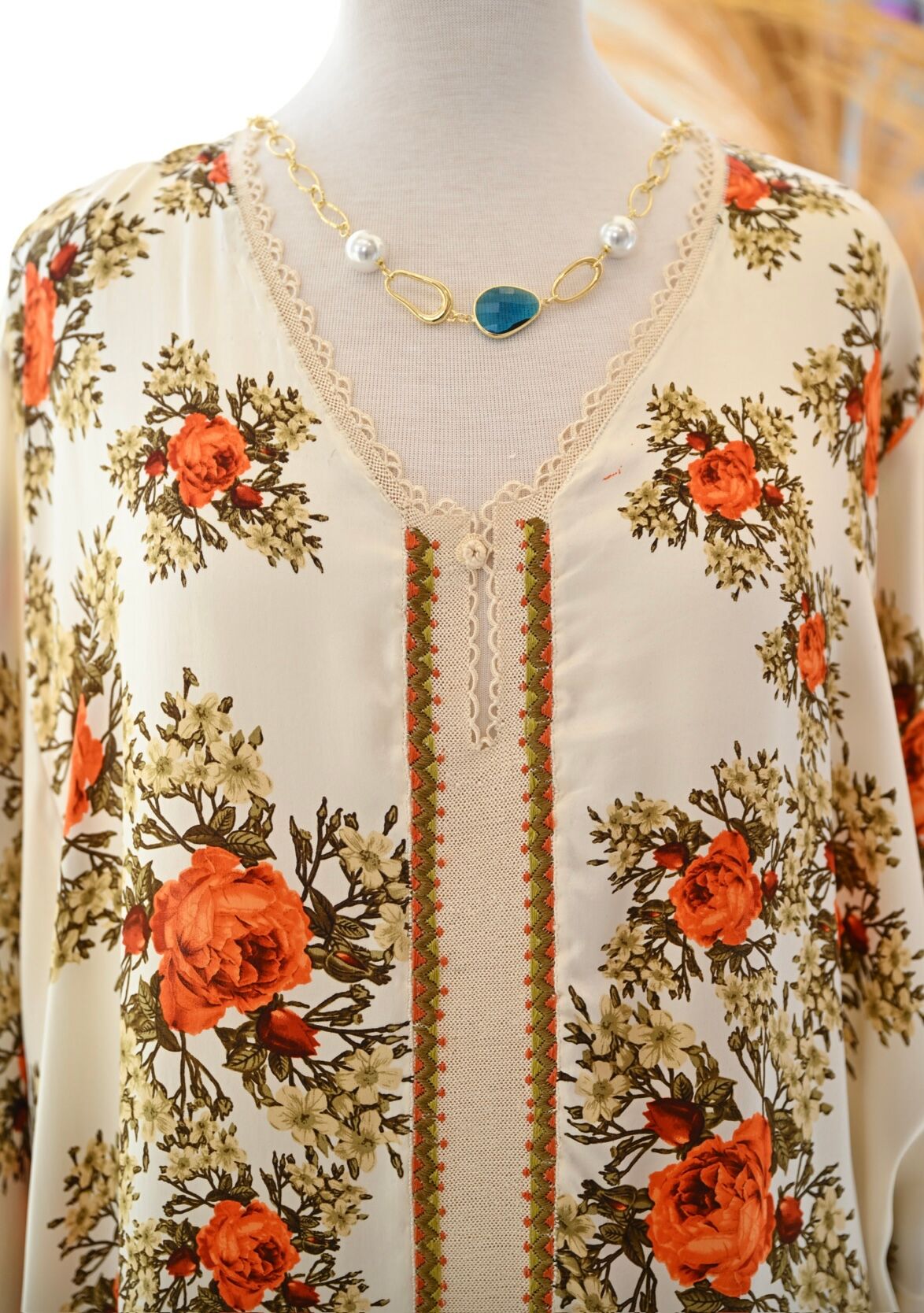 Caftan en soie  thumbnail 3