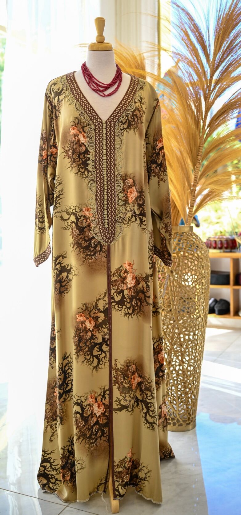 Caftan en soie thumbnail 3