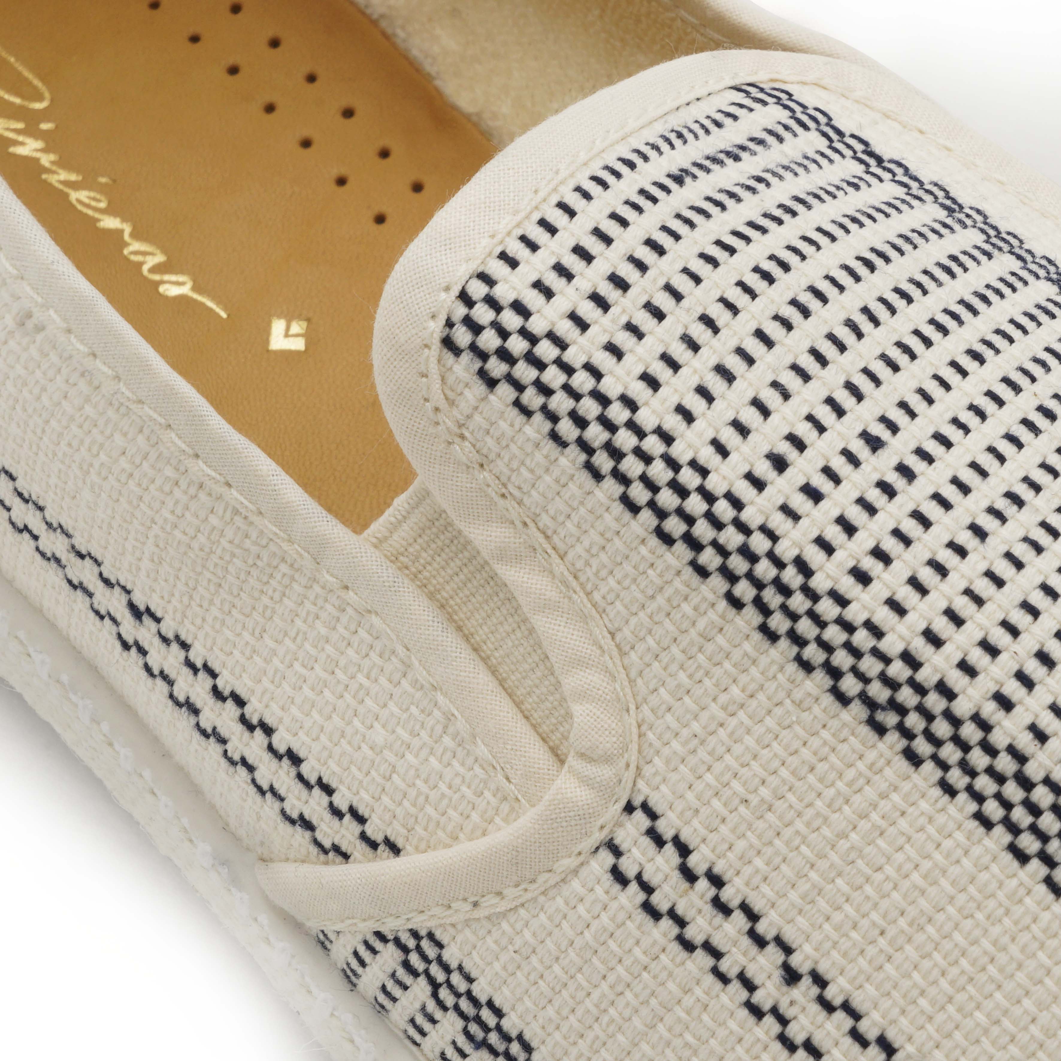 CHAUSSURES Classique MAYA