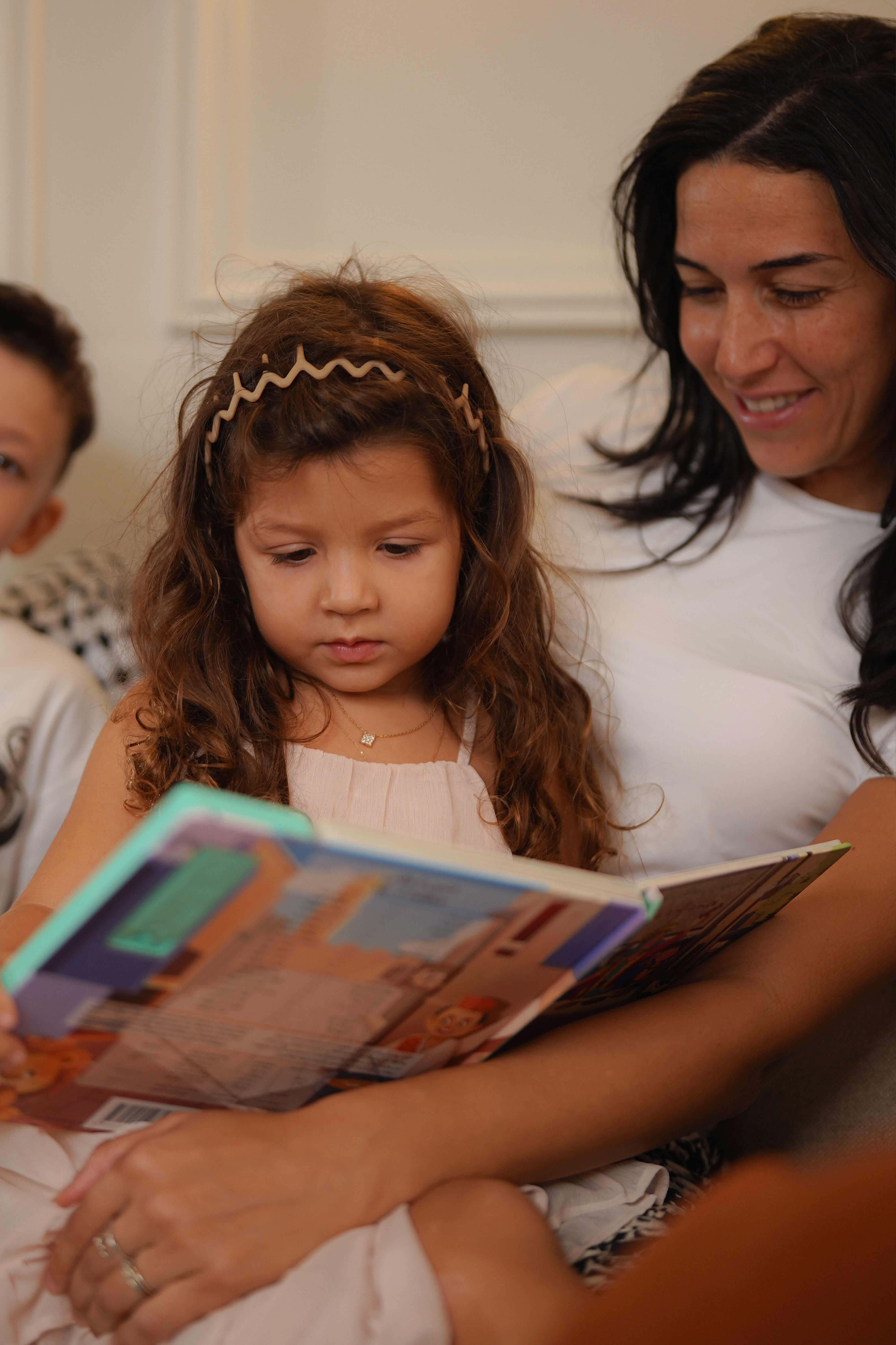 كتاب "حنين يا وطني" – كتاب صوتي تفاعلي لأغاني الطفولة المغربية thumbnail 5