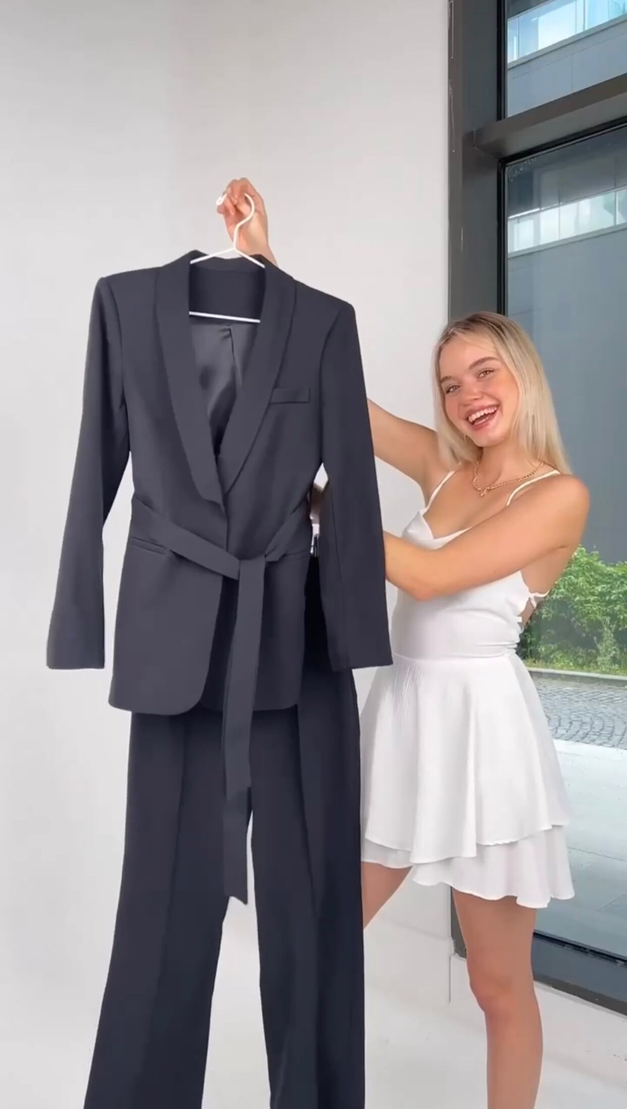 Ensemble Tailleur Importé ceinturé -importé de la Turquie 