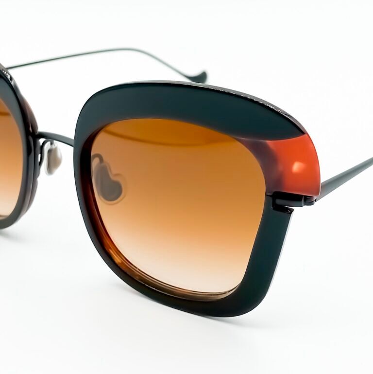 CAROLINE ABRAM WE DREAM thumbnail 3