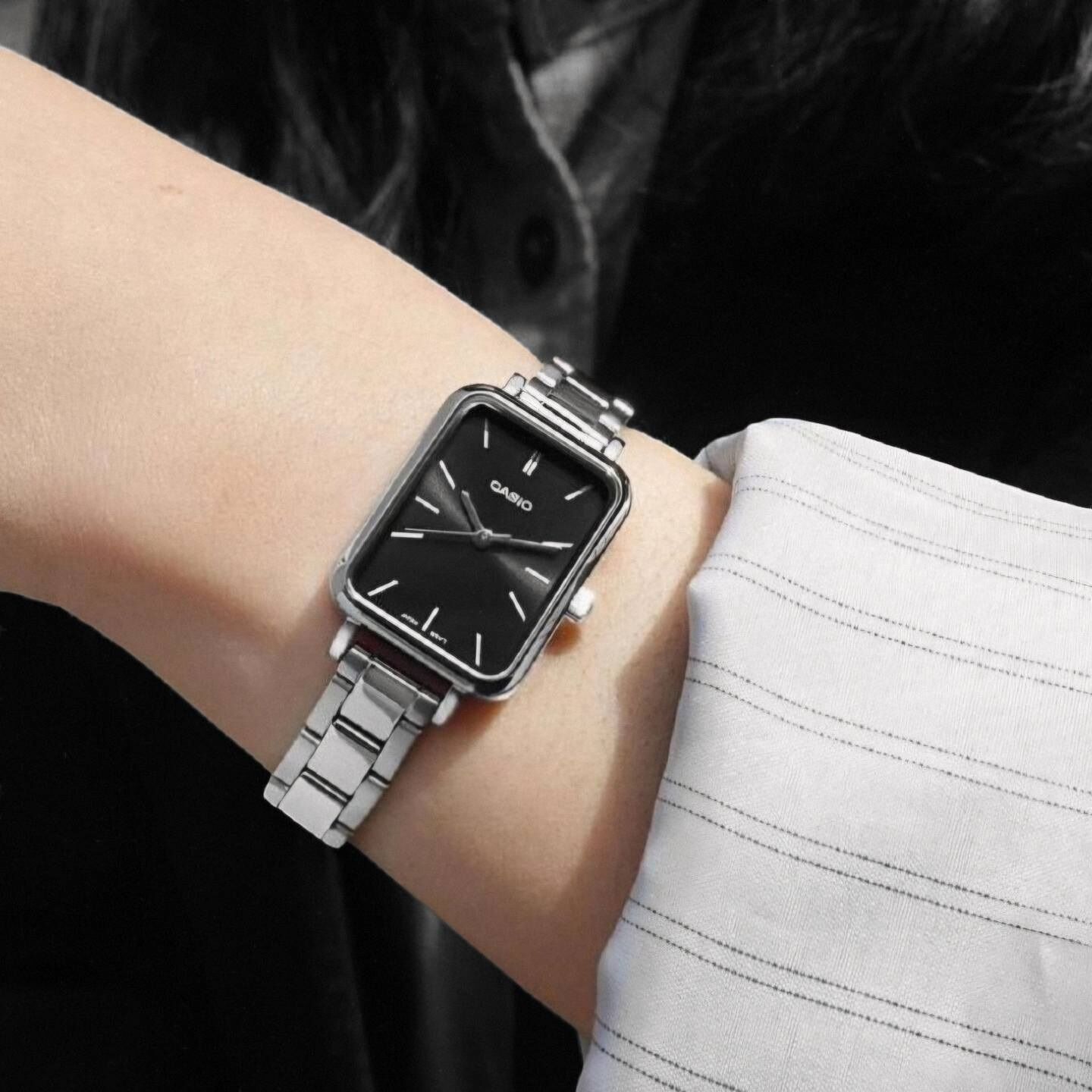 Montre avec bracelet en métal 3 aiguilles étanche thumbnail 4