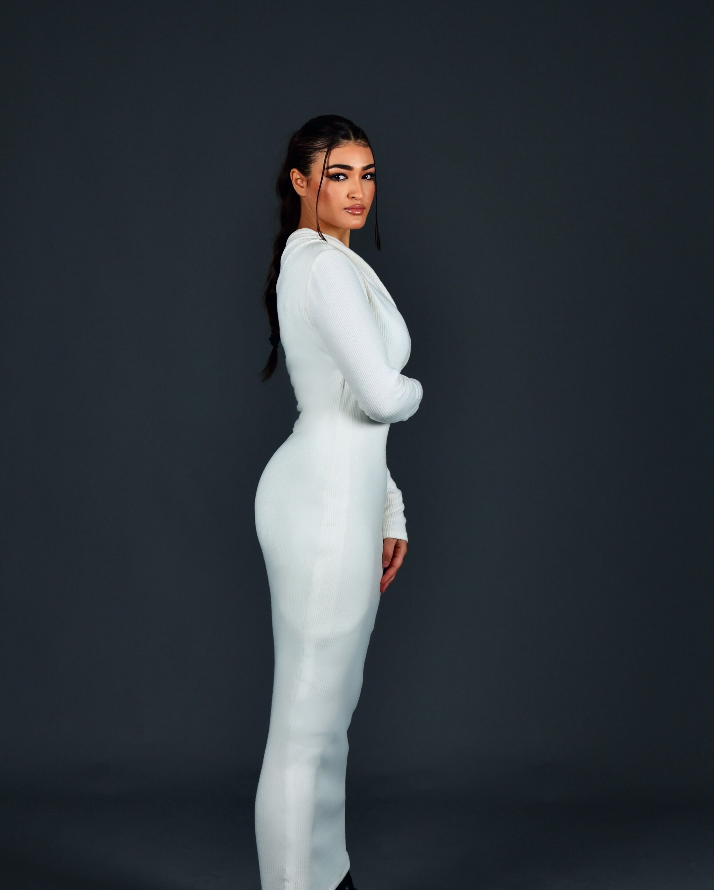 Robe longue asymétrique thumbnail 4