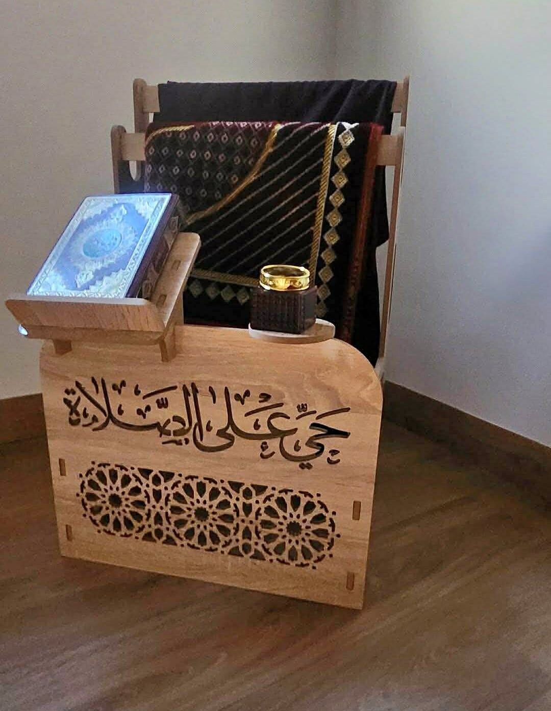 Porteur du coran et tapis de prière ( COULEUR ALIATOIRE ) thumbnail 1