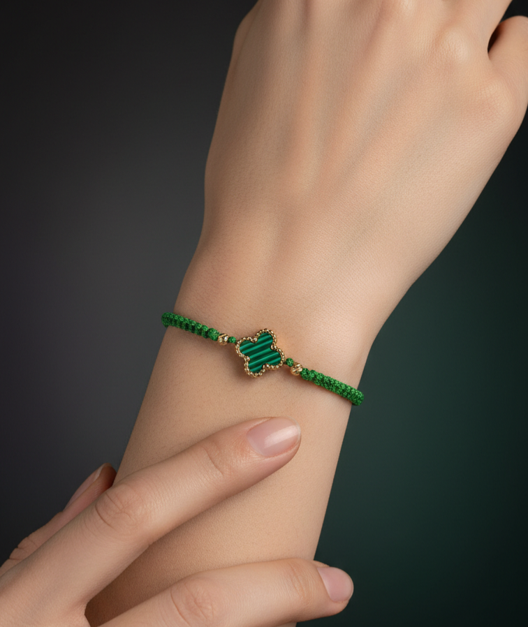 Fait Main à Fès : Bracelet trèfle tressé de luxe – Finition inoxydable (Ne Noircit Pas)