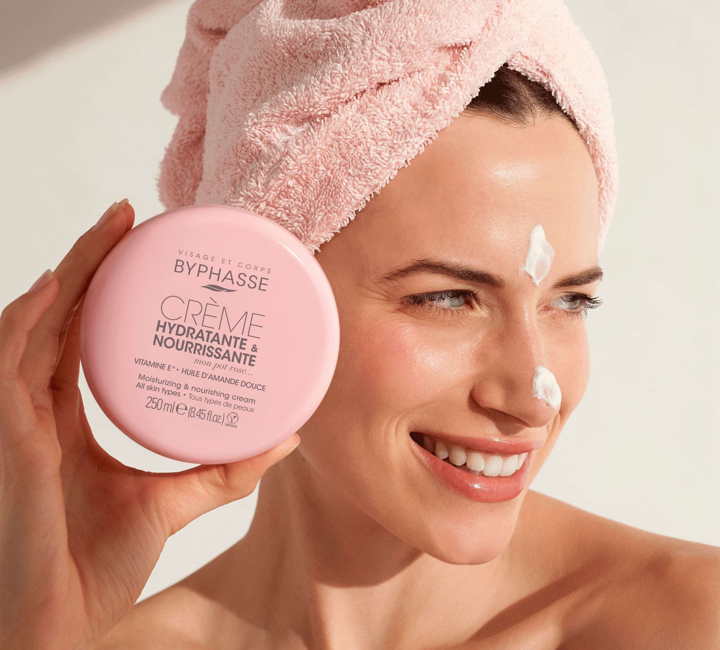 Crème soin hydratant & nourrissant - Visage et corps - 250ml thumbnail 2